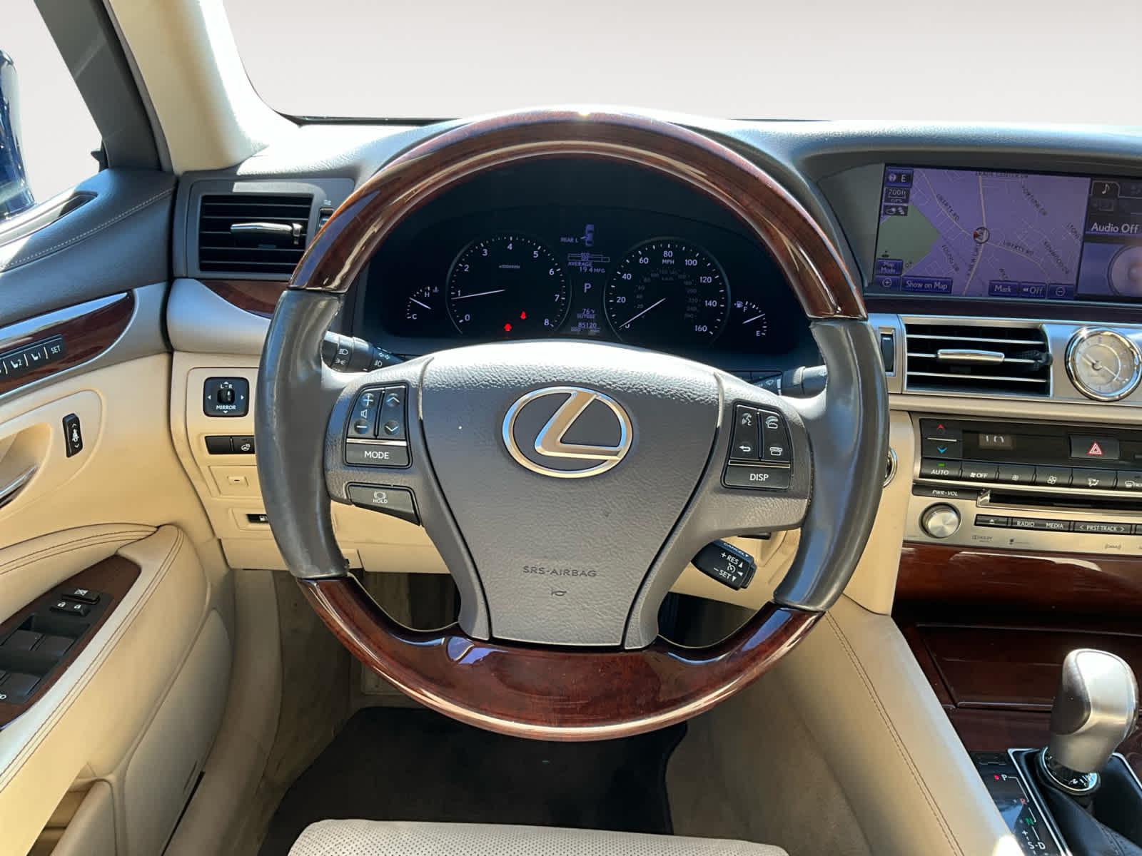 2013 Lexus LS 460  12