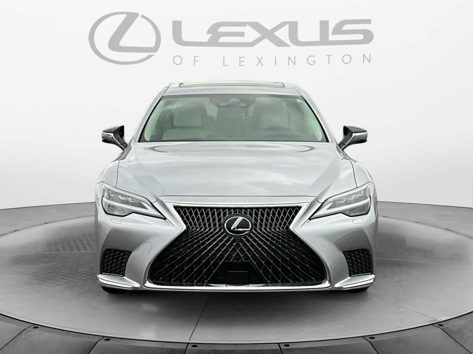 2022 Lexus LS LS 500h 8