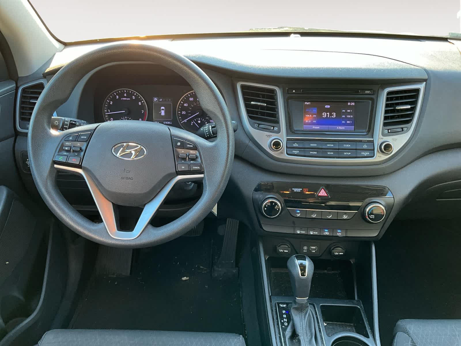 2016 Hyundai Tucson SE 10