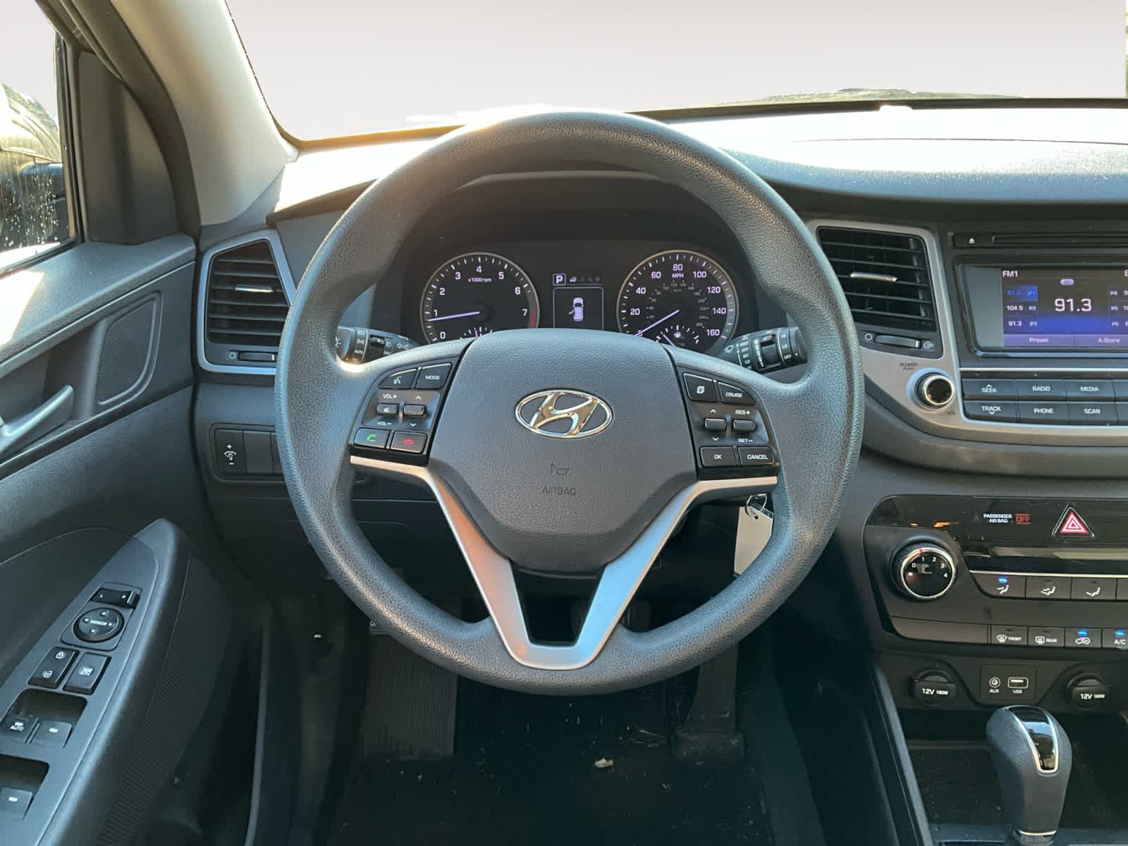 2016 Hyundai Tucson SE 12