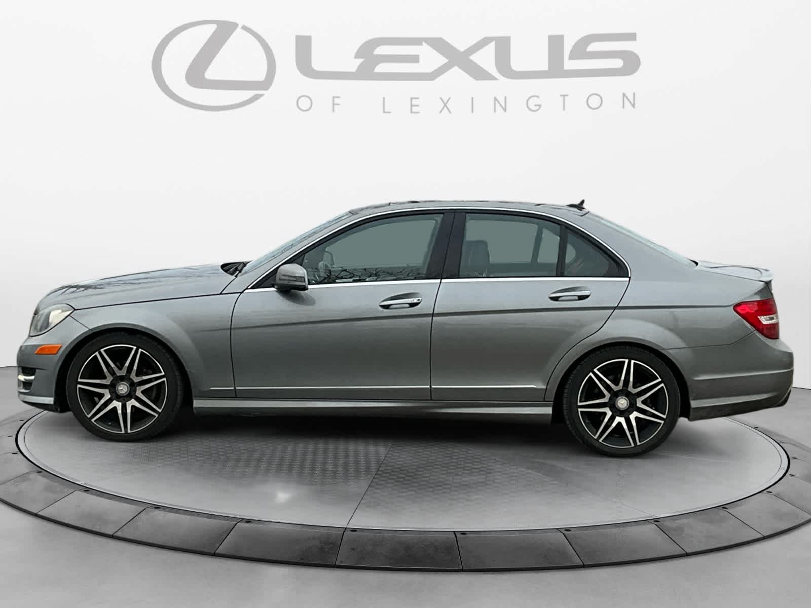 2013 Mercedes-Benz C-Class C 250 Luxury 2