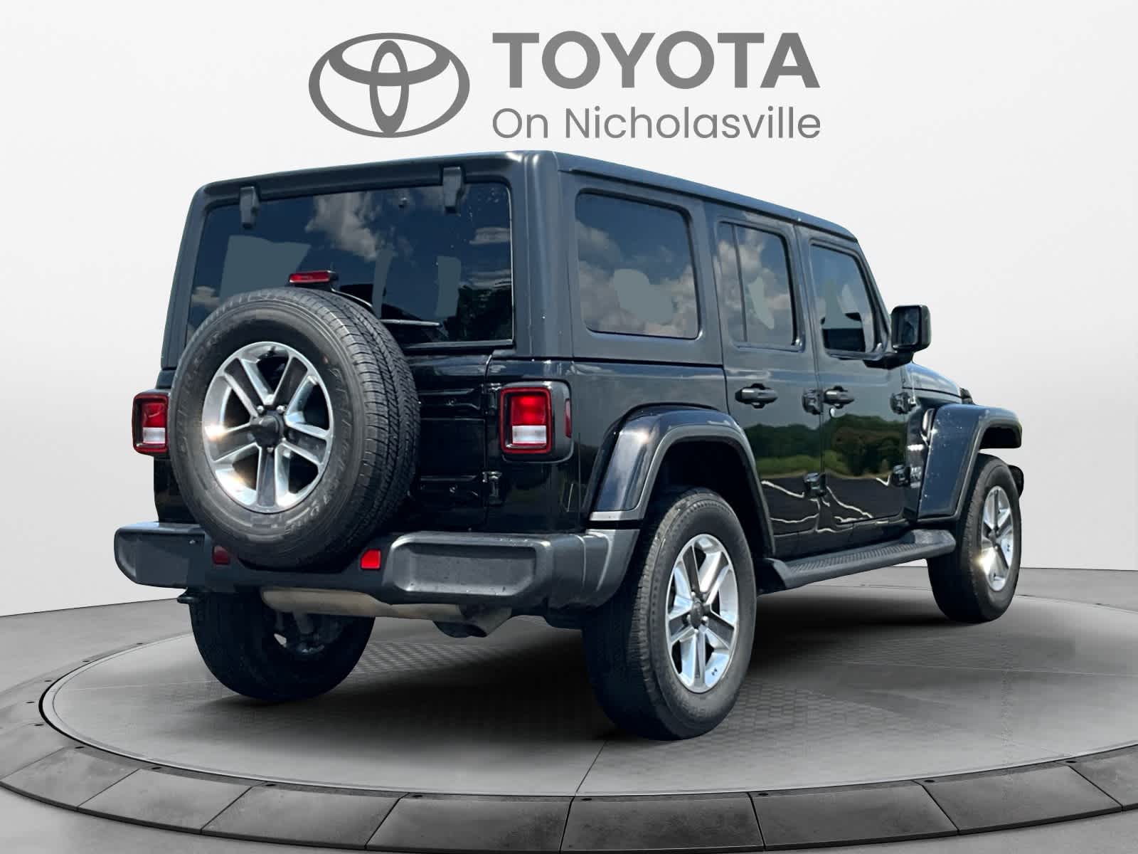 Used 2021 Jeep Wrangler SUV