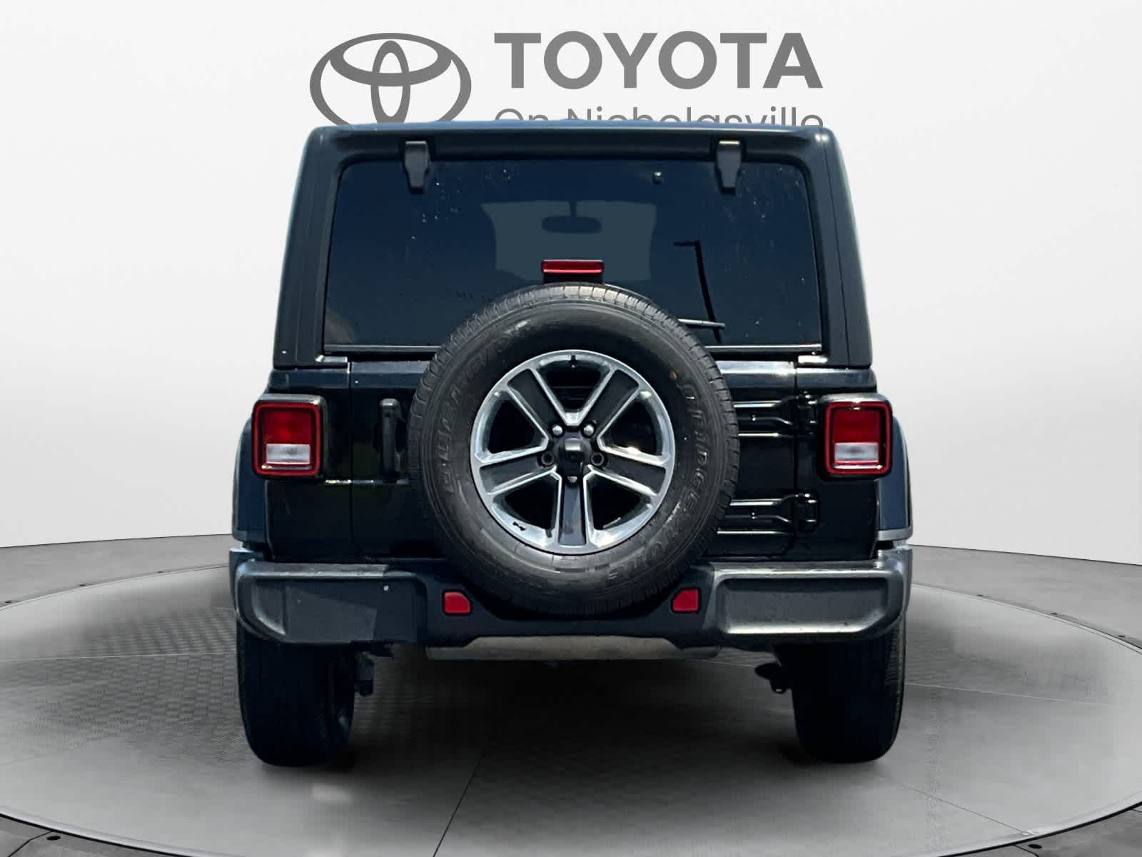 Used 2021 Jeep Wrangler SUV