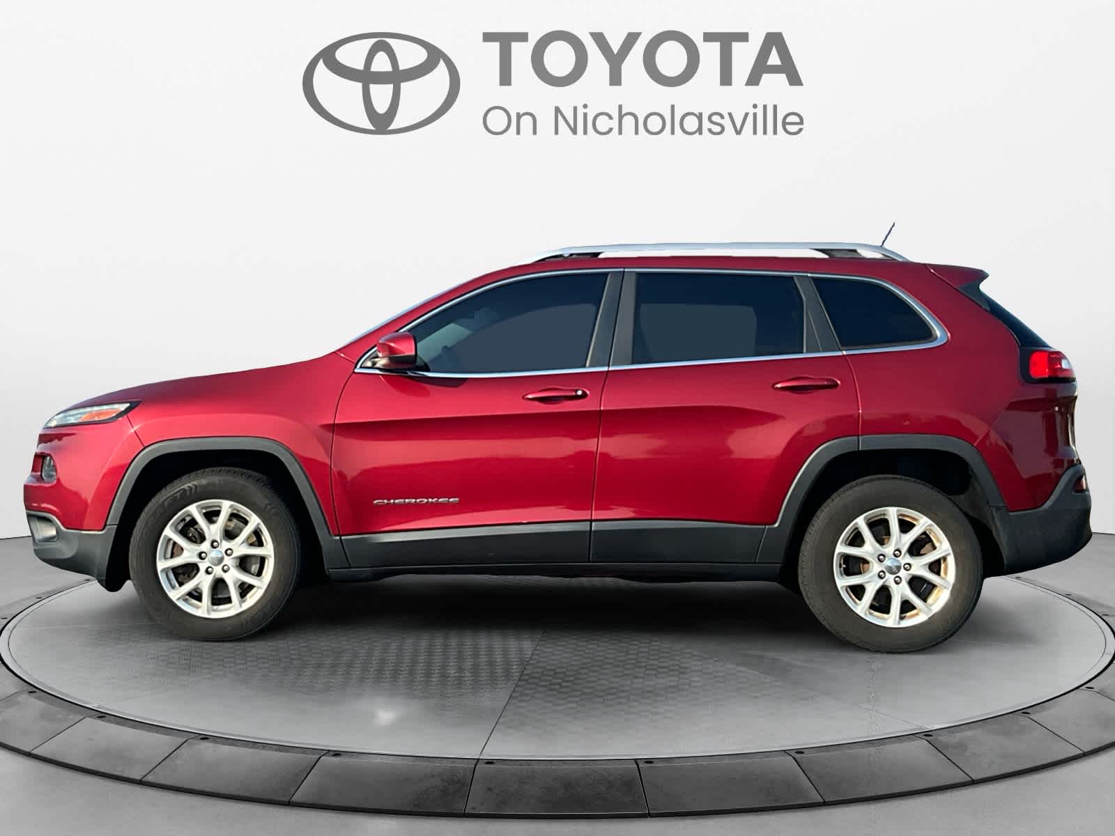 Used 2015 Jeep Cherokee Latitude with VIN 1C4PJMCS4FW589303 for sale in Nicholasville, KY