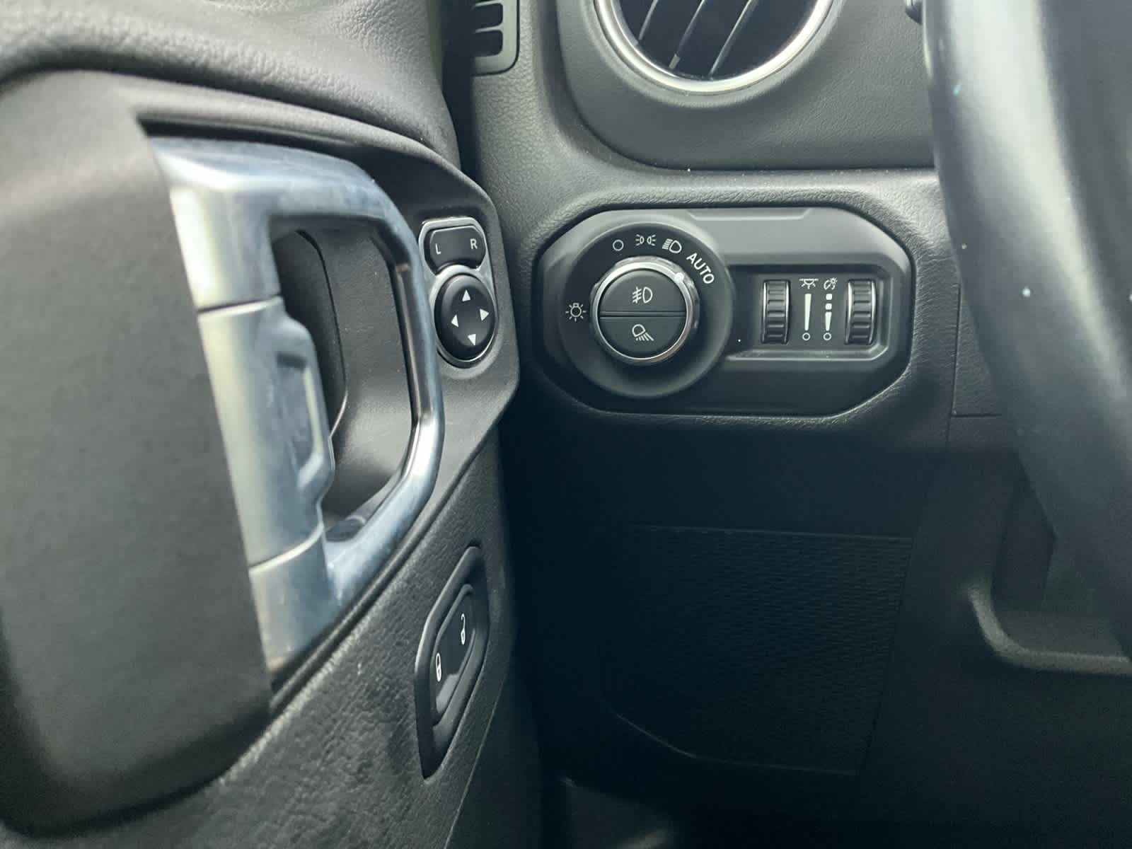 Used 2021 Jeep Gladiator Truck