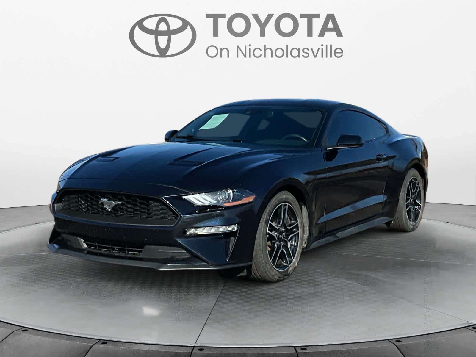 2021 Ford Mustang EcoBoost