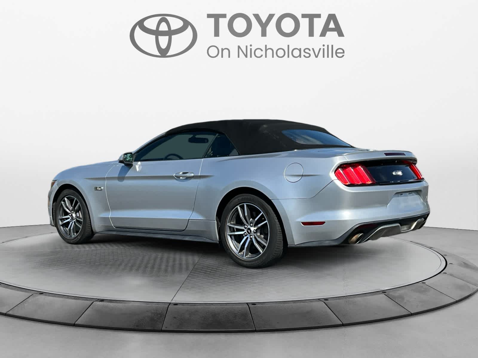Used 2016 Ford Mustang Convertible