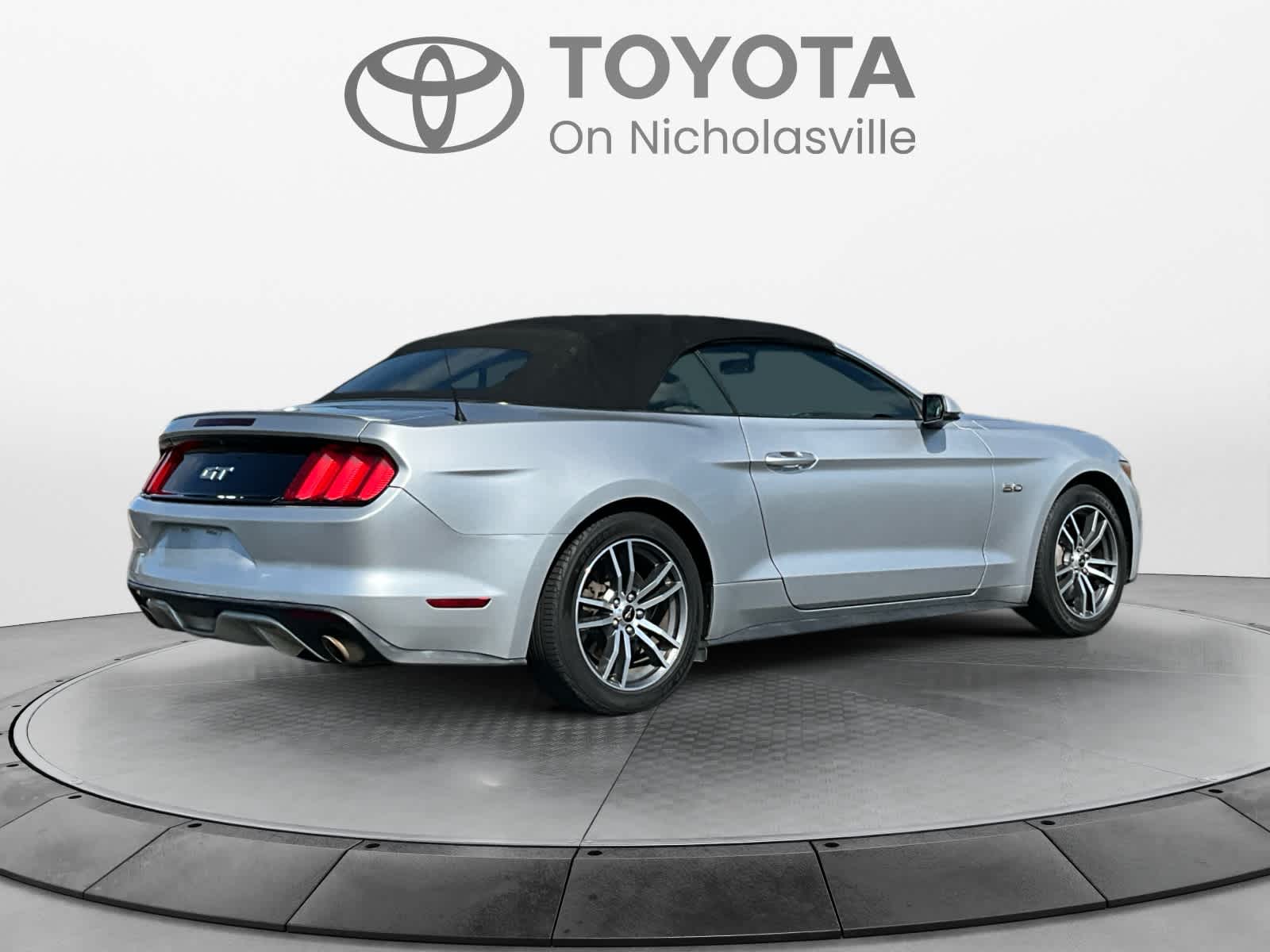 Used 2016 Ford Mustang Convertible