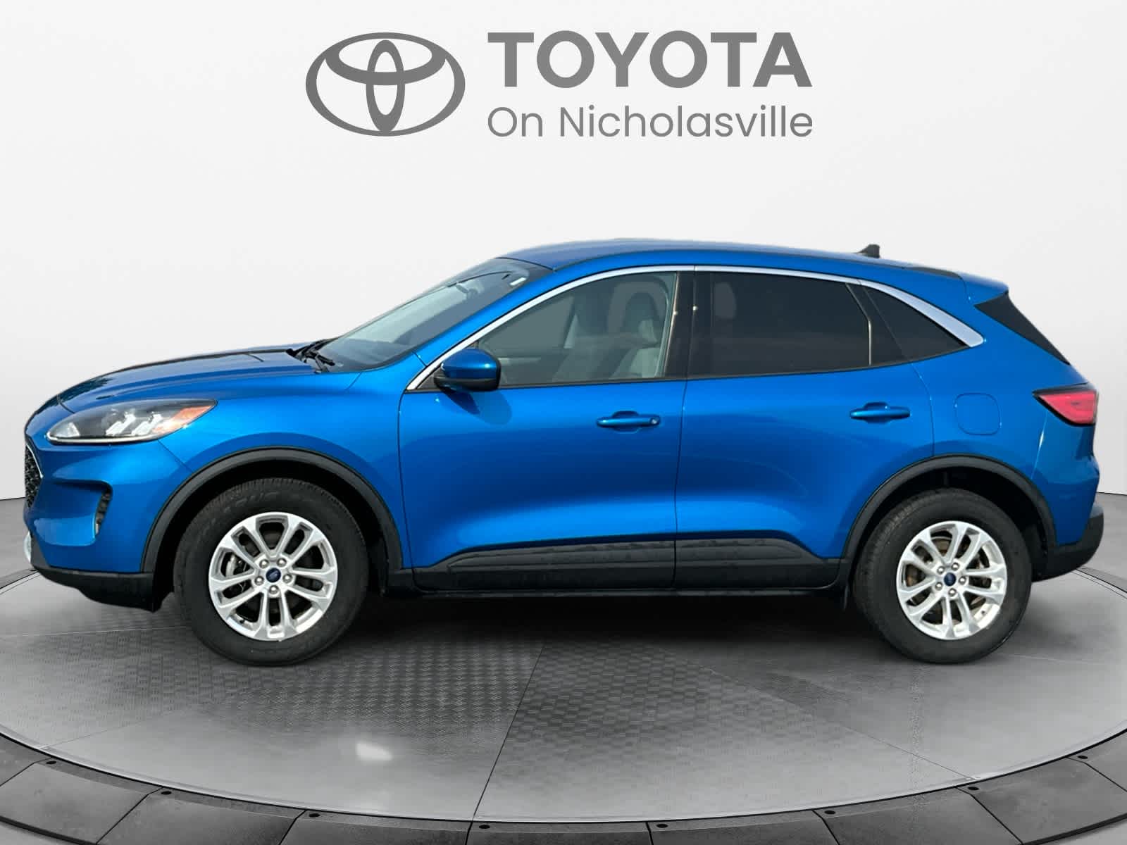 Used 2021 Ford Escape SE with VIN 1FMCU9G67MUA97952 for sale in Nicholasville, KY