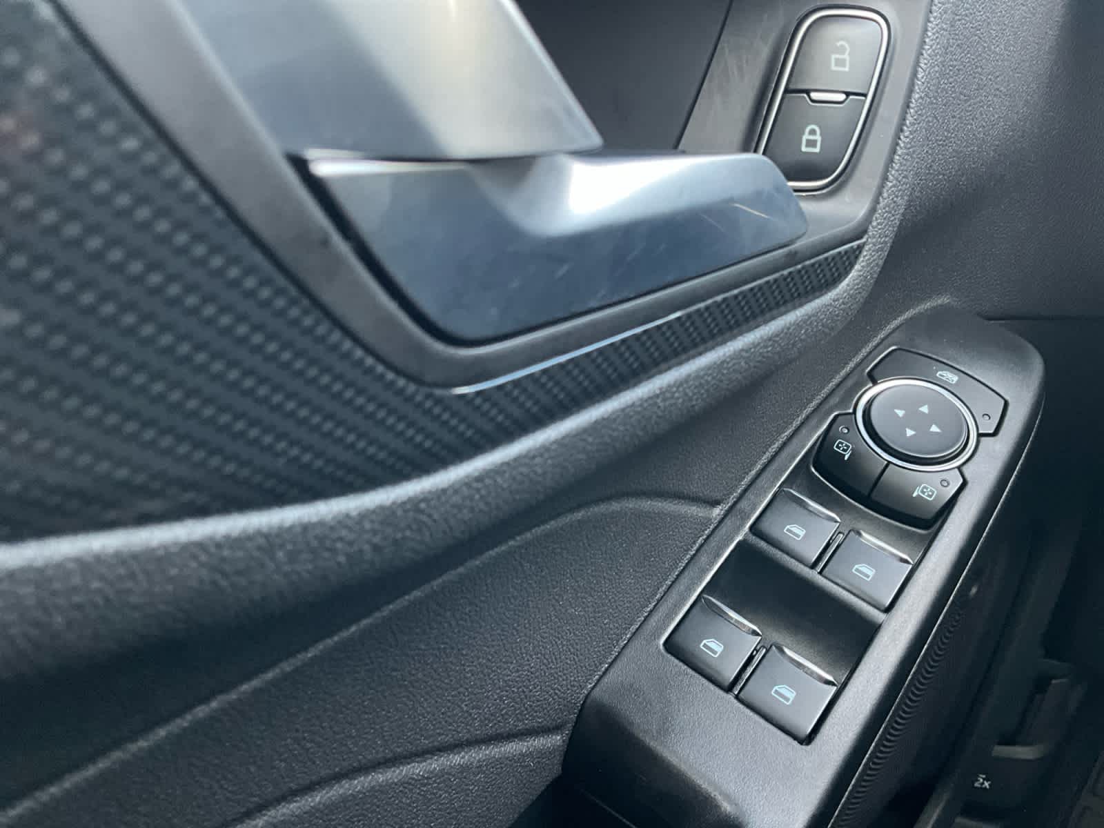 2024 Ford Escape ST-Line - Photo 18