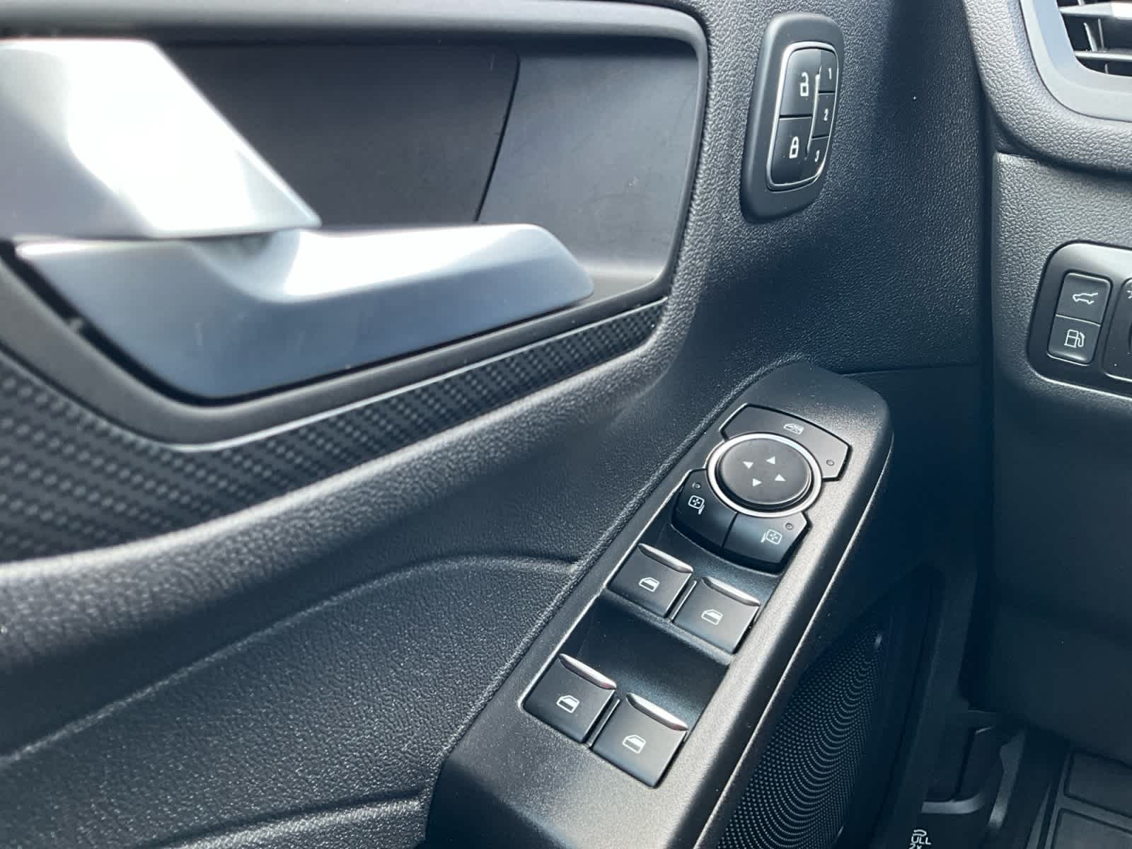 2023 Ford Escape ST-Line Elite - Photo 23