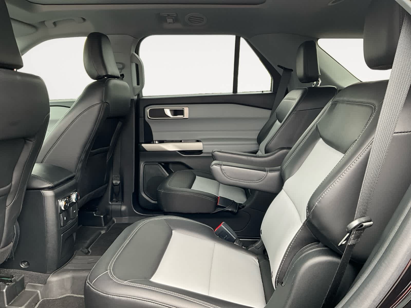 Used 2022 Ford Explorer SUV