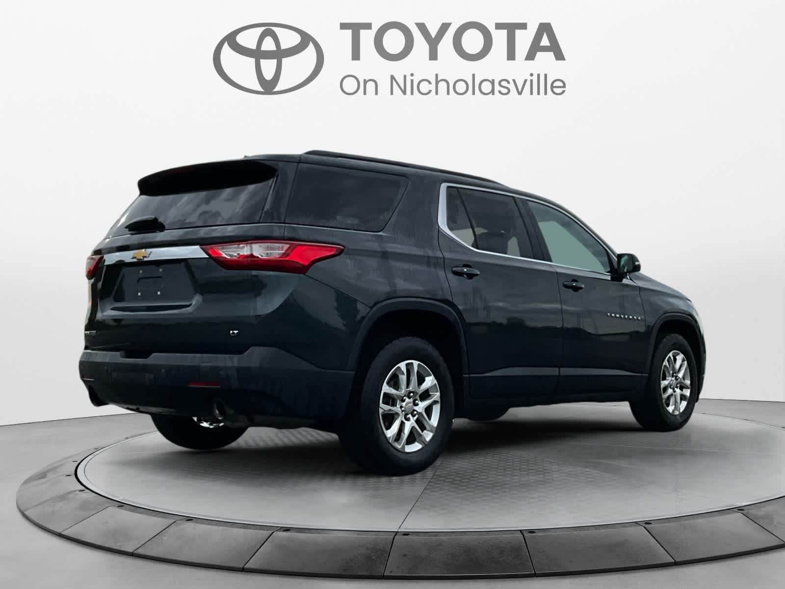 Used 2019 Chevrolet Traverse SUV