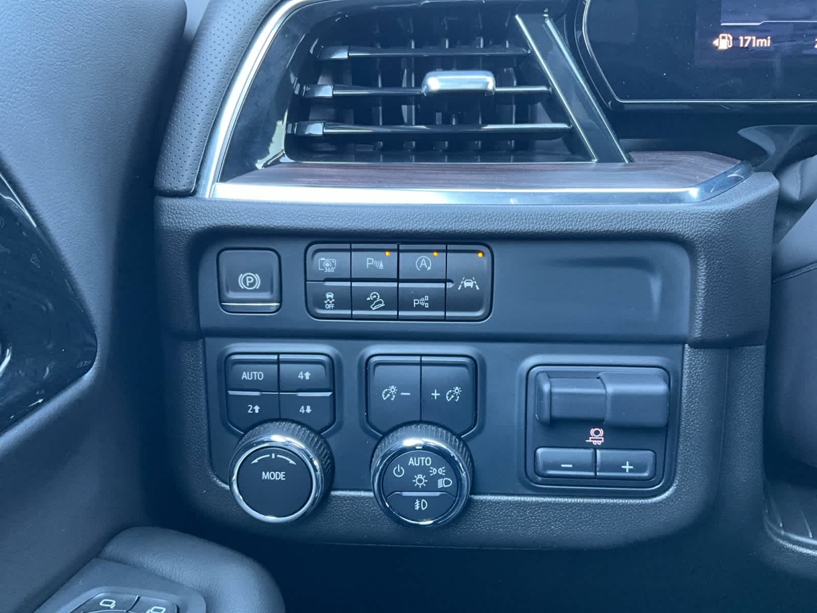 Used 2025 Chevrolet Tahoe SUV