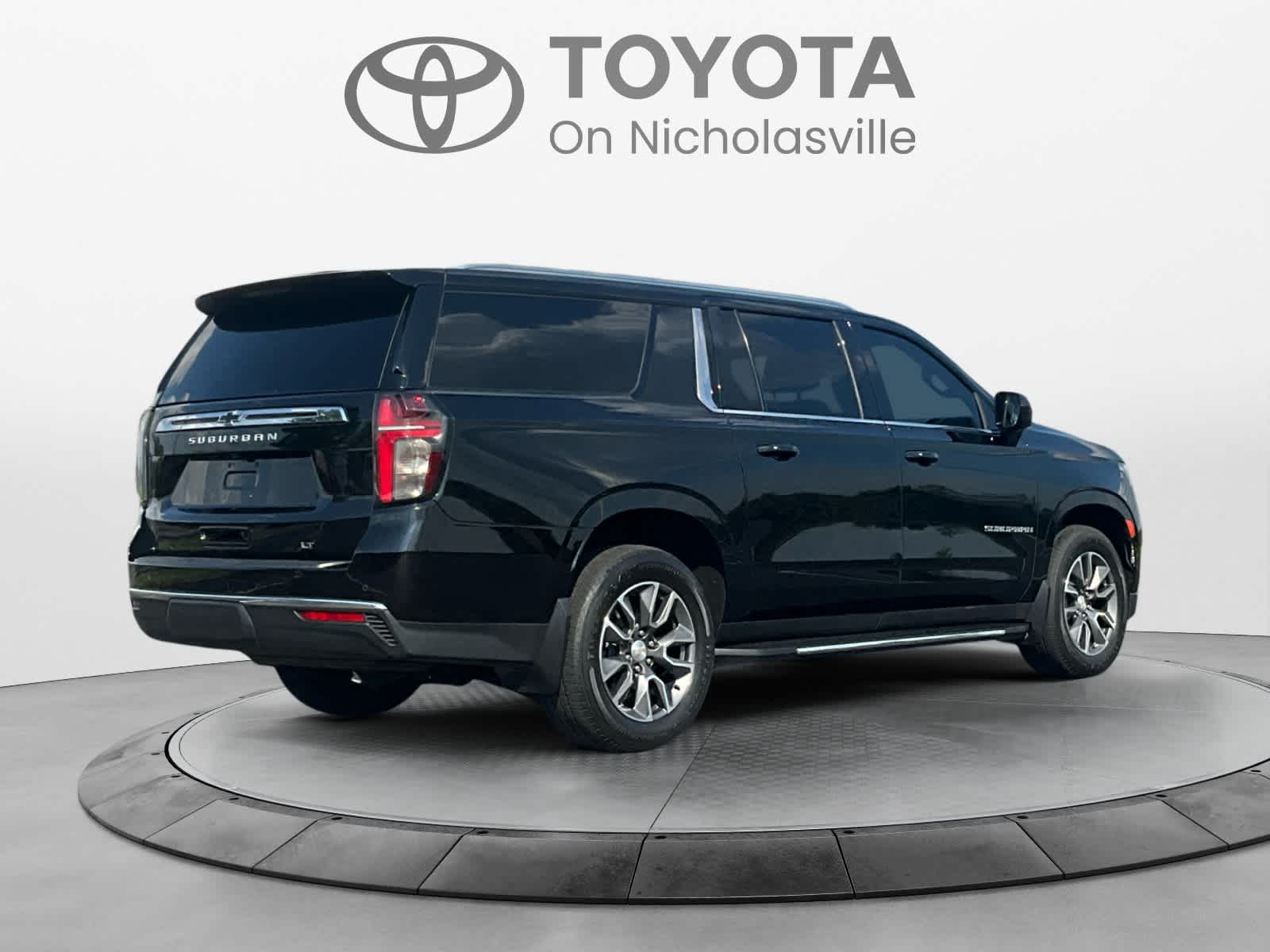 Used 2023 Chevrolet Suburban SUV