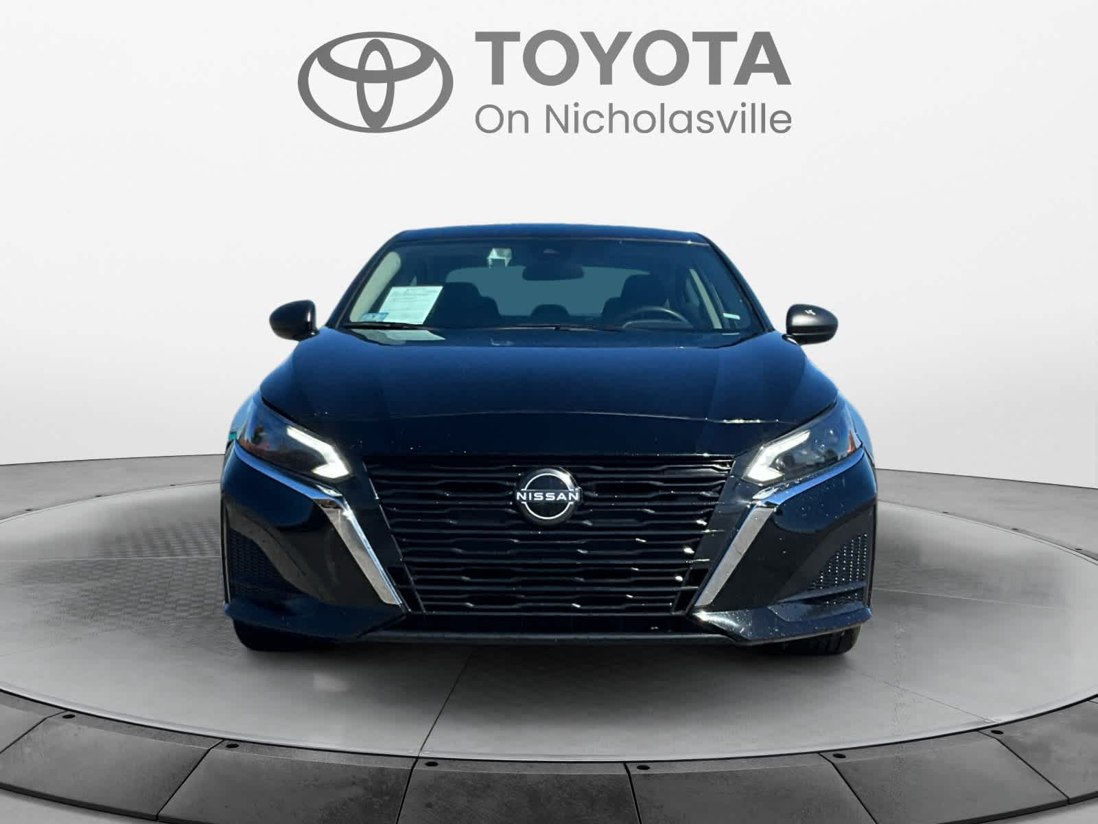 Used 2024 Nissan Altima Sedan