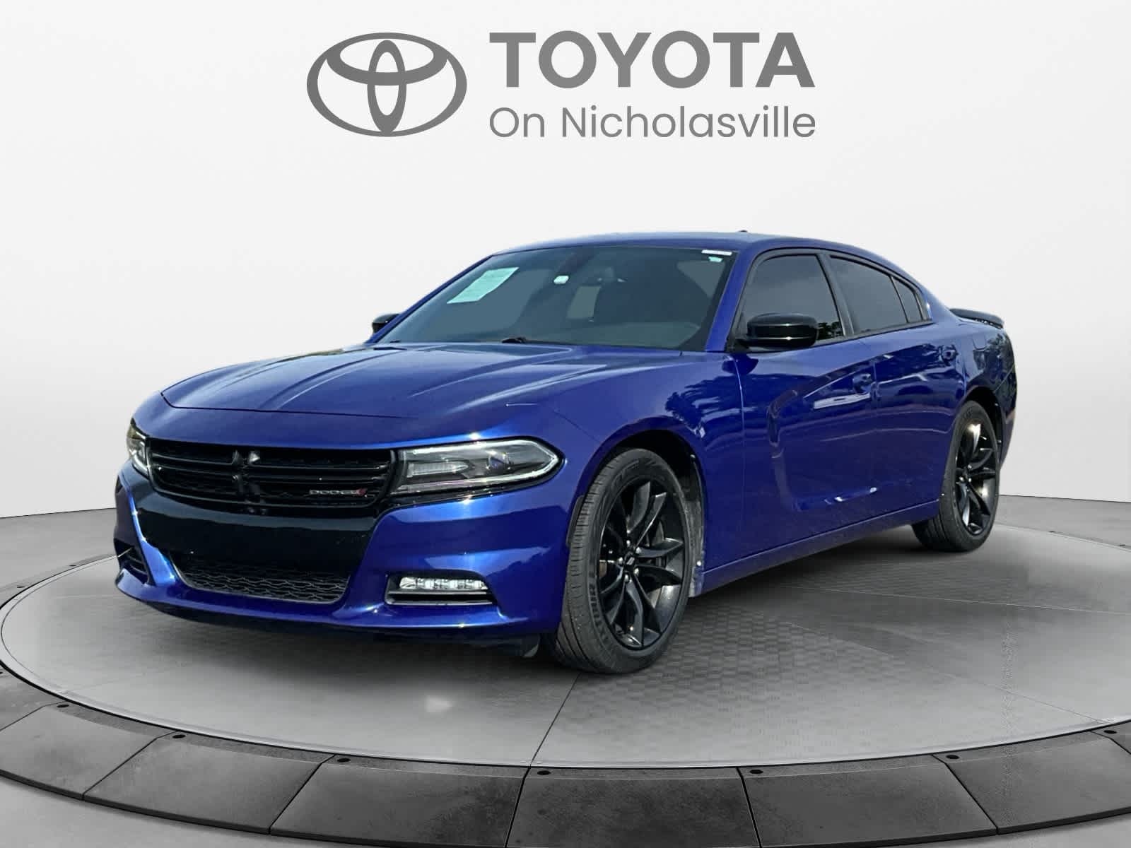 2018 Dodge Charger SXT Plus's photo