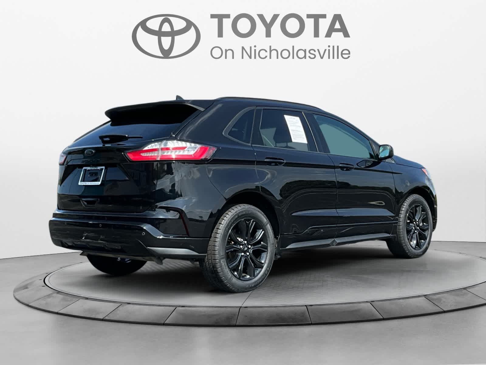 Used 2022 Ford Edge SUV