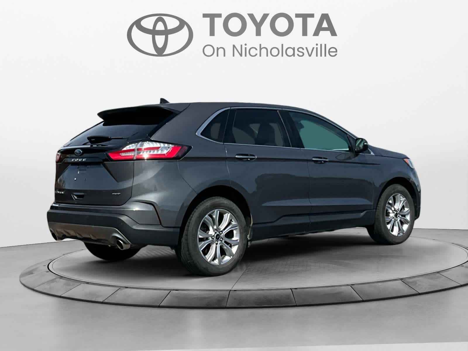Used 2024 Ford Edge SUV