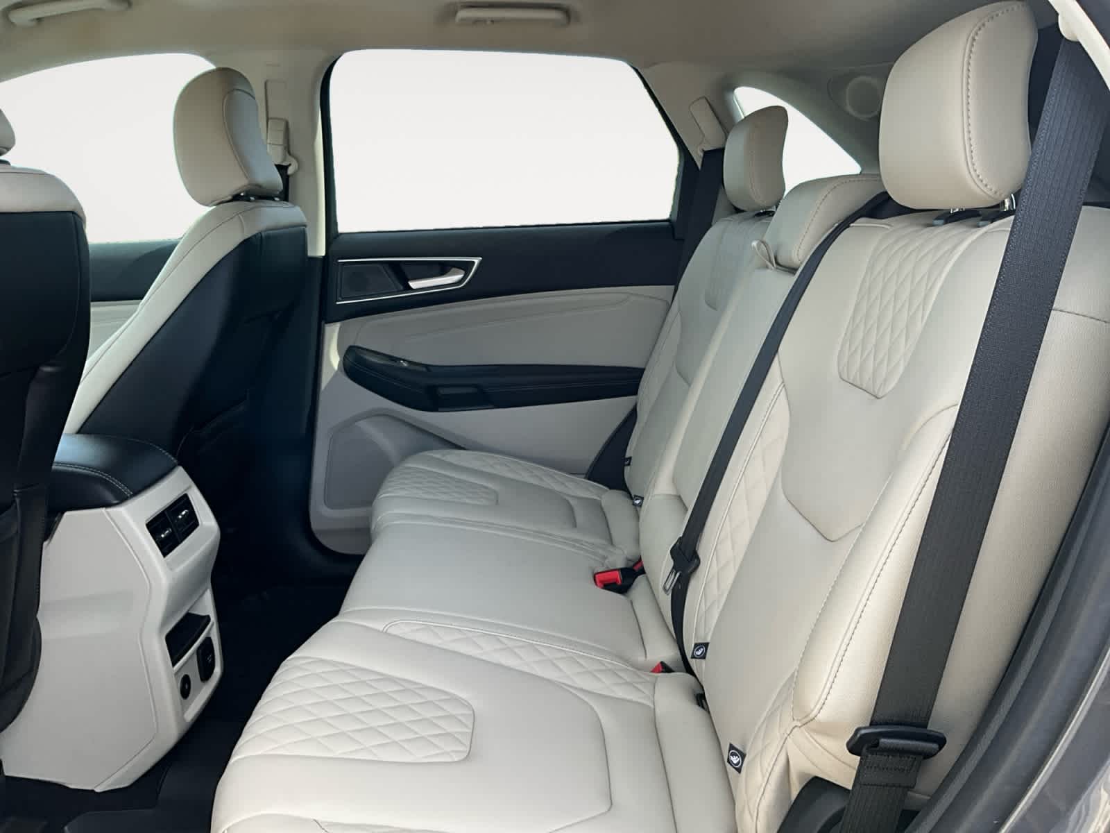 Used 2024 Ford Edge SUV