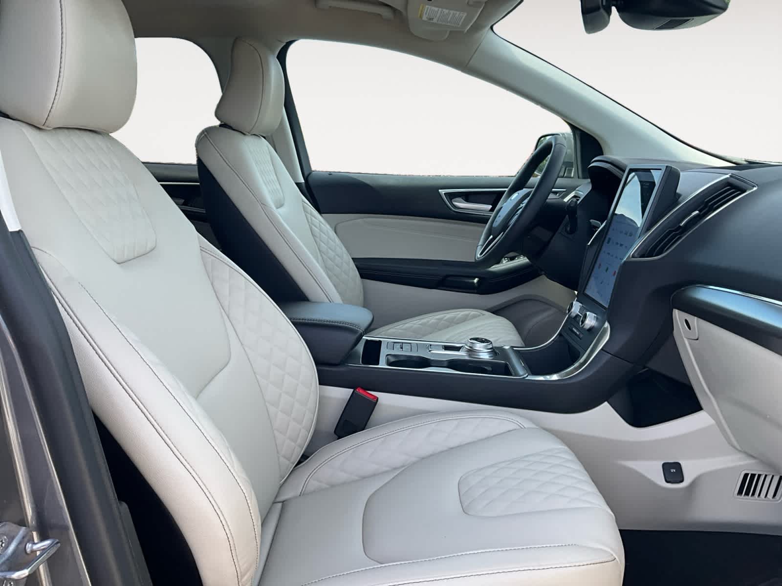 Used 2024 Ford Edge SUV