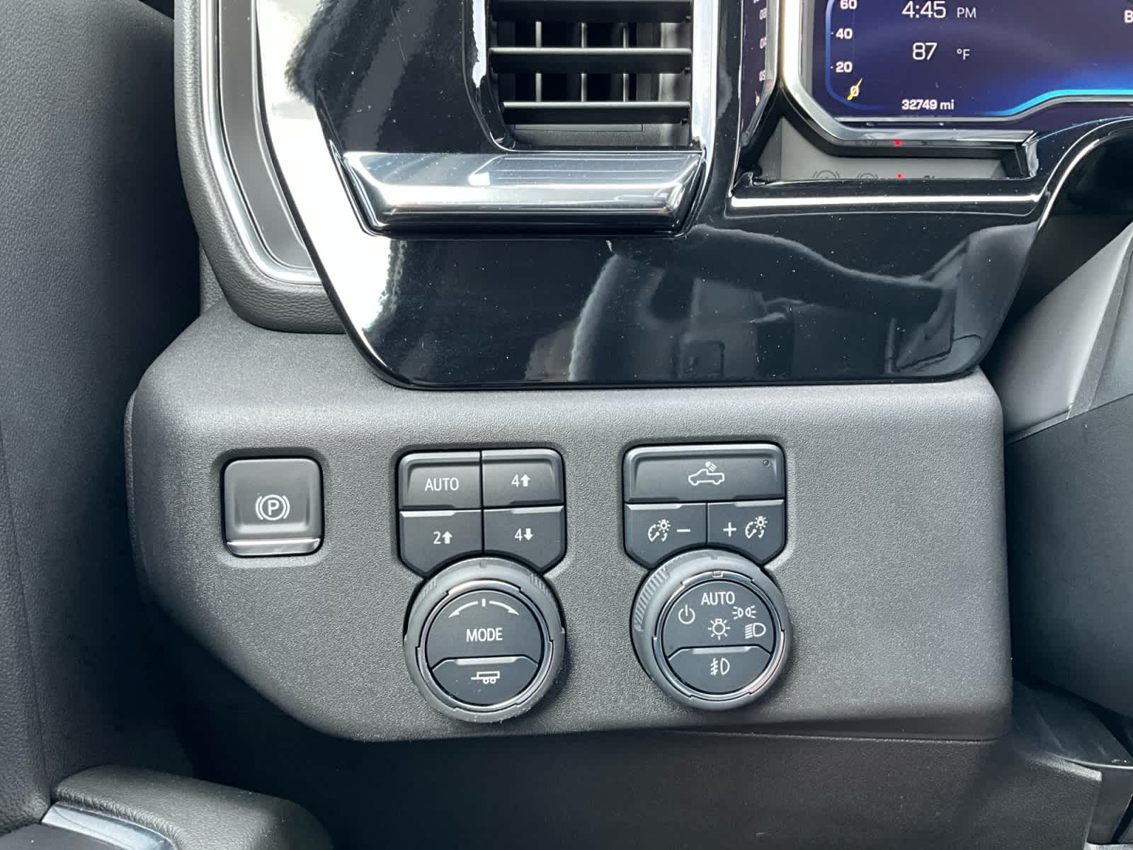 Used 2025 Chevrolet Silverado 1500 Truck
