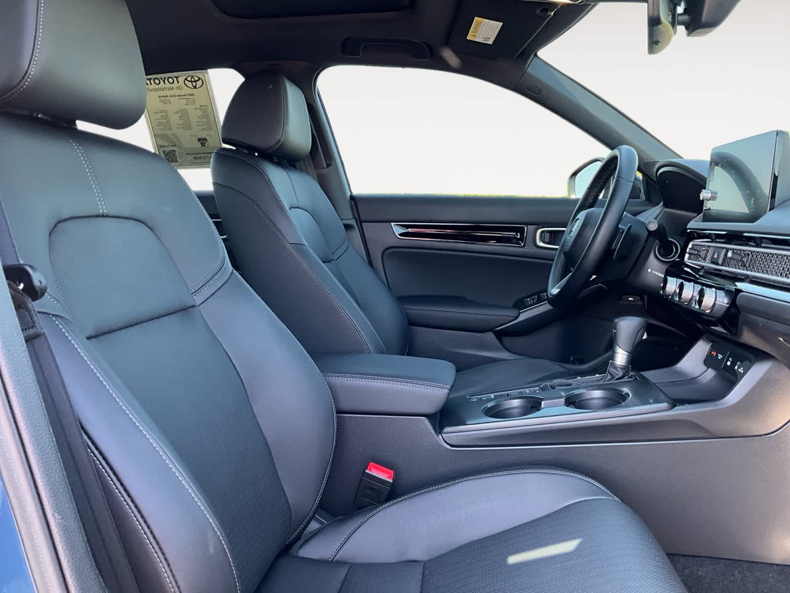 2025 Honda Civic Sport - Photo 17