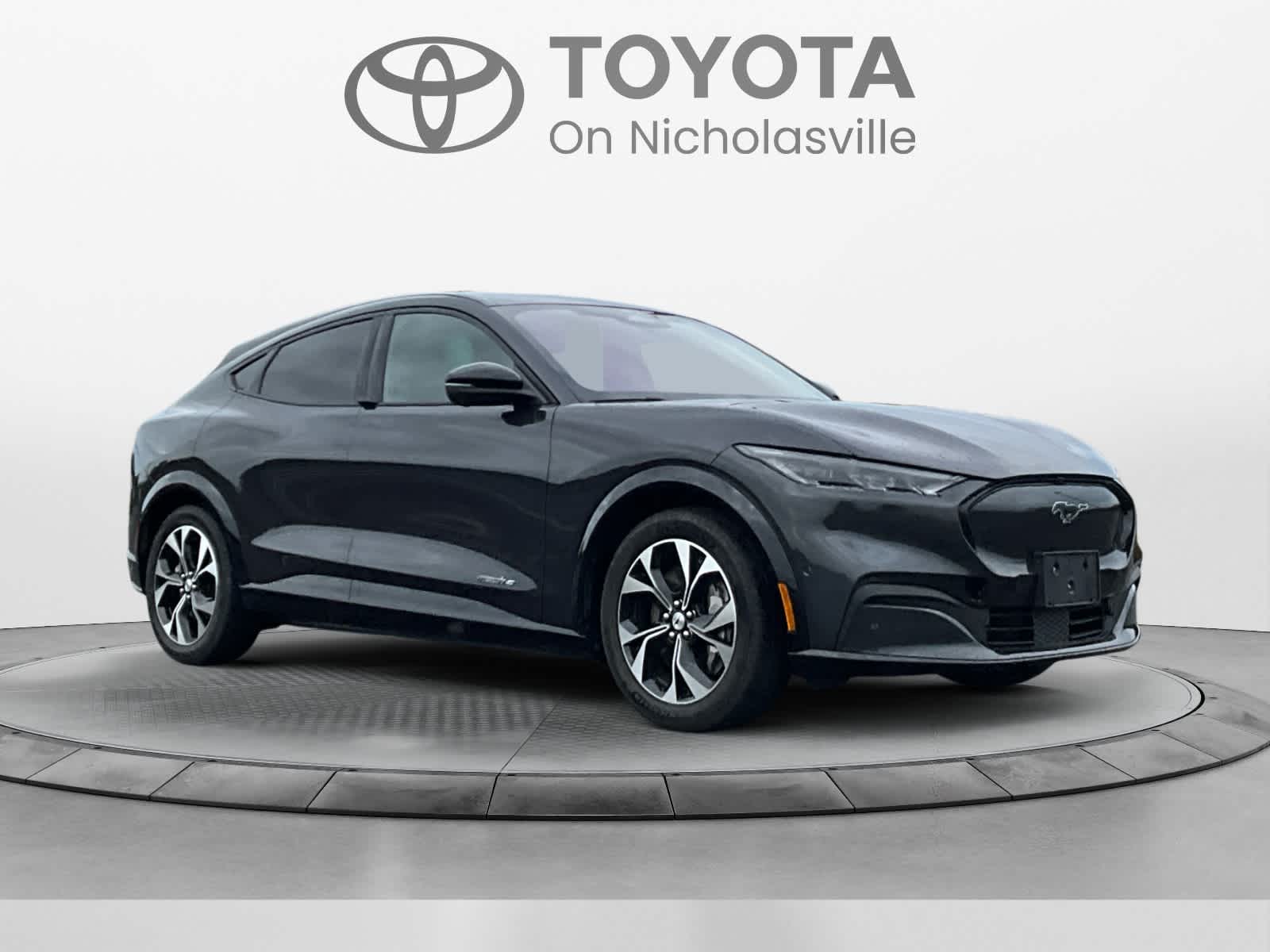 Used 2021 Ford Mustang Mach-E SUV