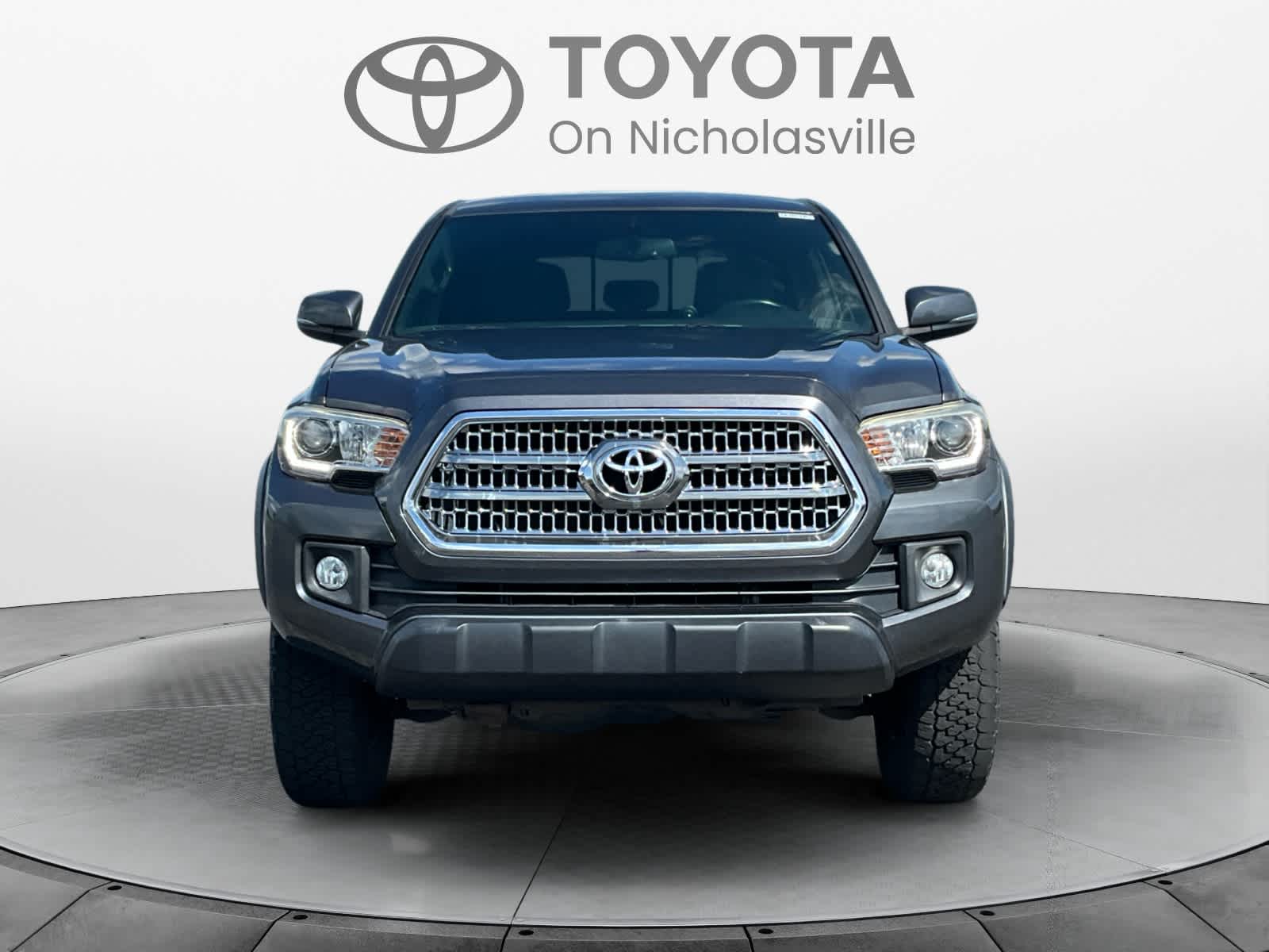 Used 2017 Toyota Tacoma Truck