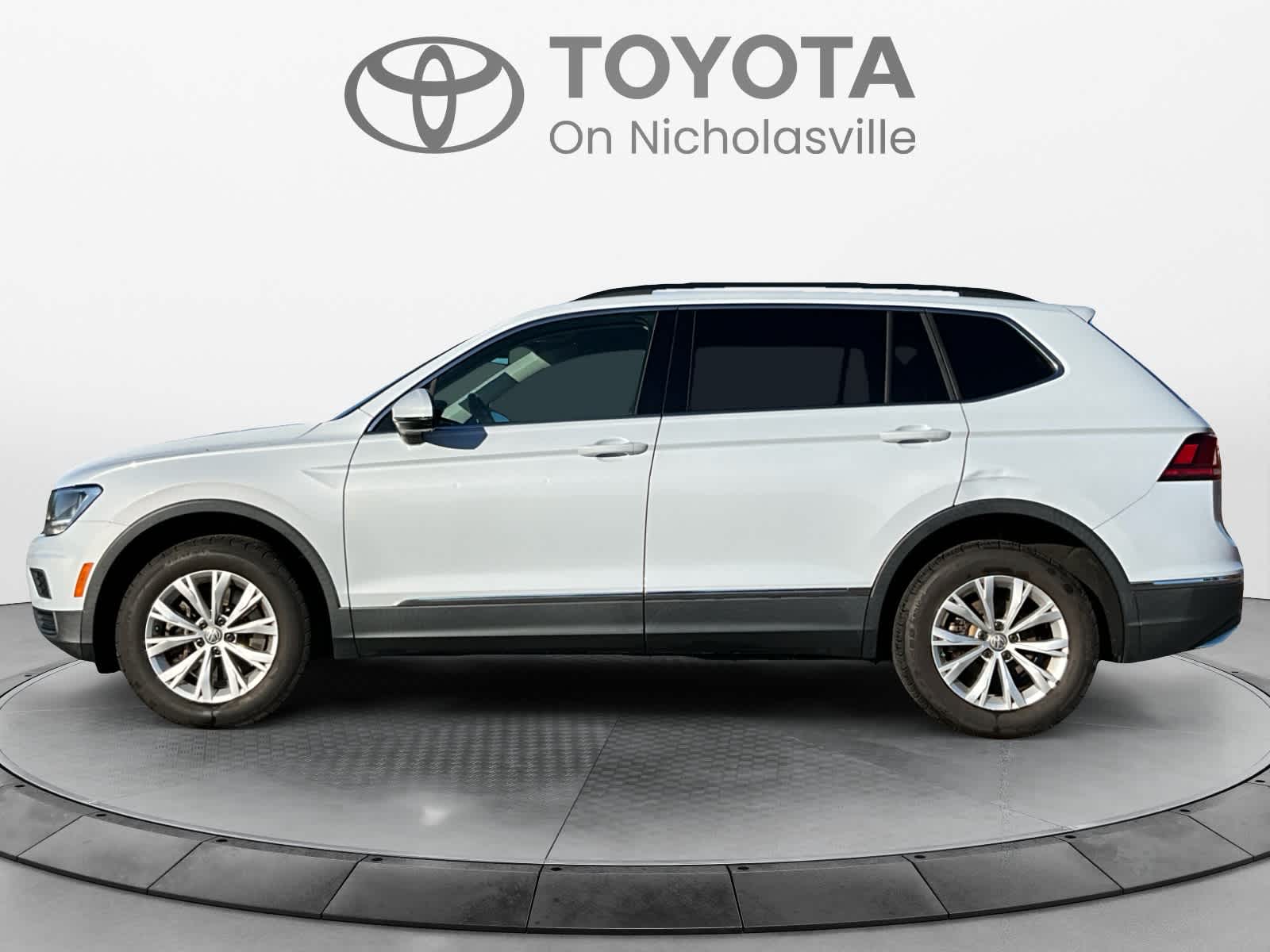 Used 2018 Volkswagen Tiguan SE with VIN 3VV2B7AX4JM113103 for sale in Nicholasville, KY