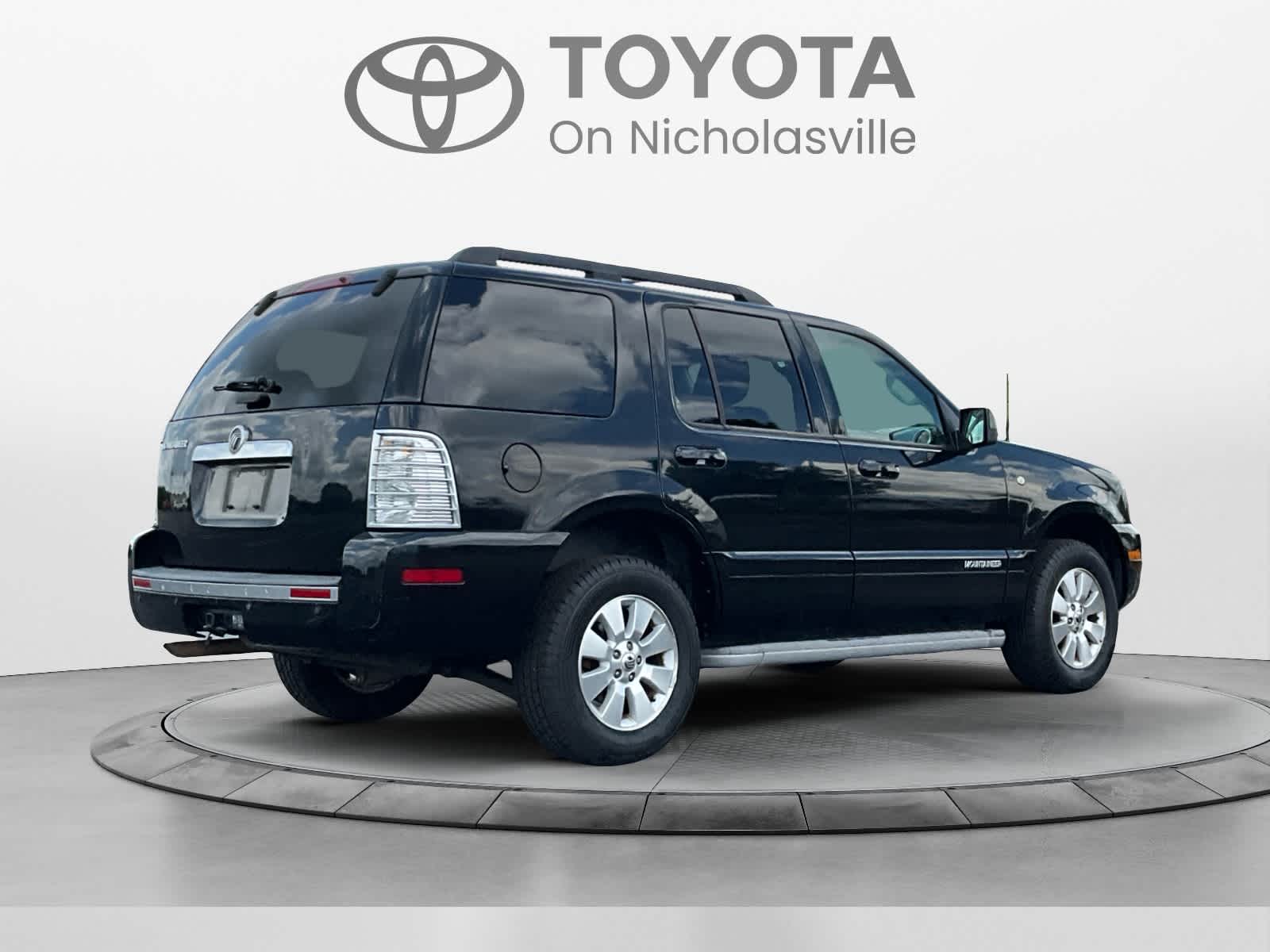 Used 2010 Mercury Mountaineer SUV