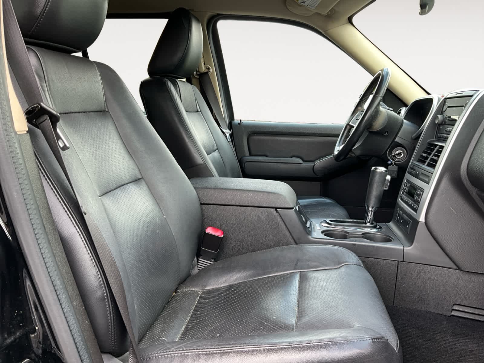 Used 2010 Mercury Mountaineer SUV