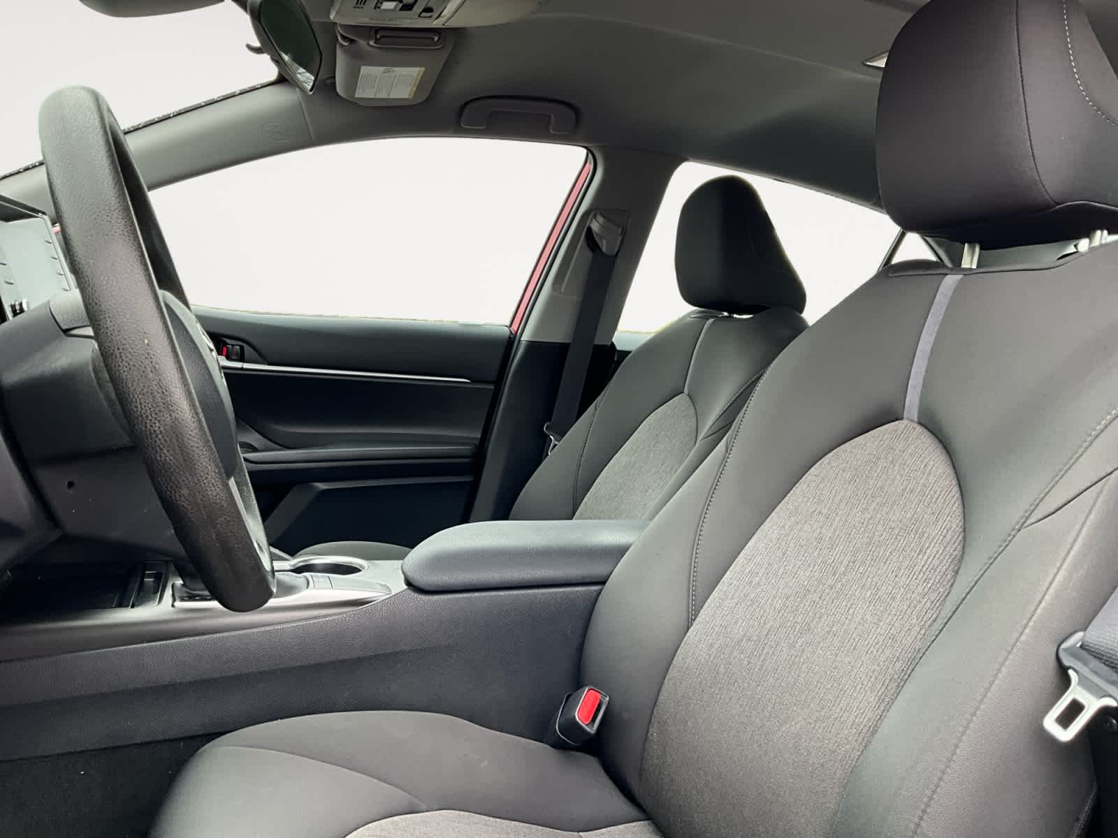 2023 Toyota Camry LE - Photo 10