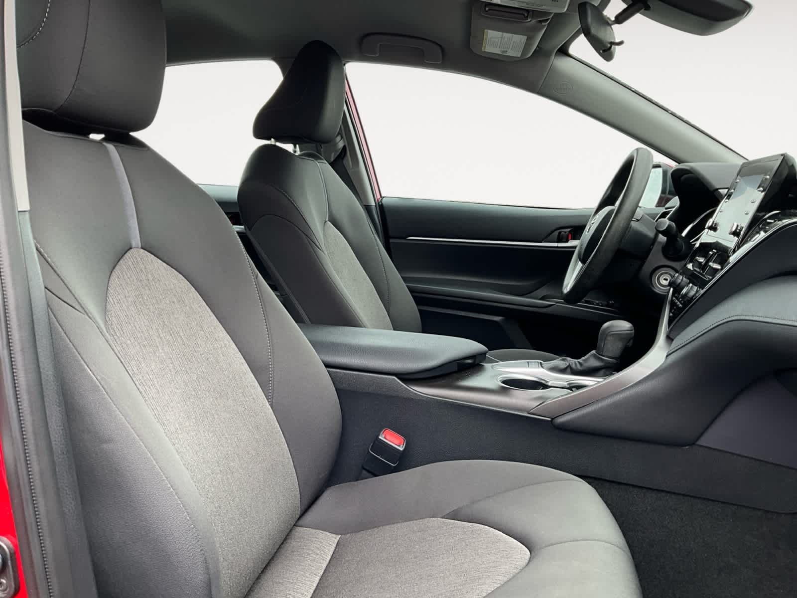 2023 Toyota Camry LE - Photo 17