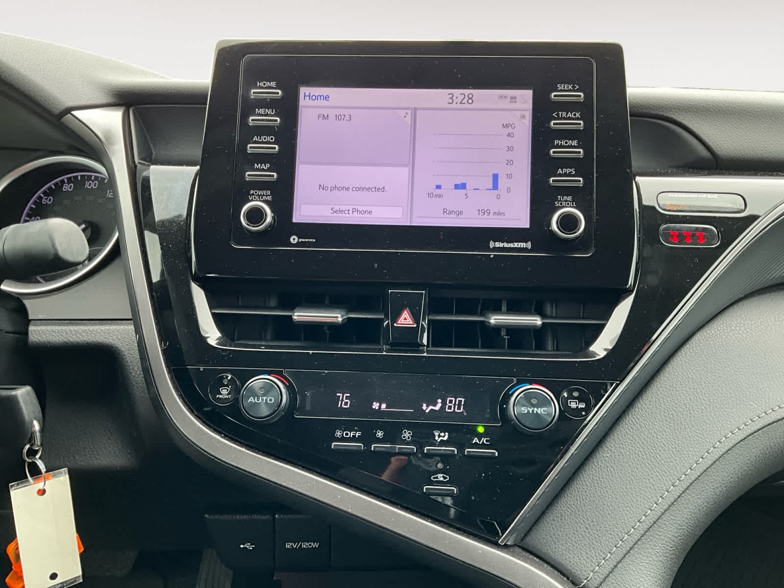 2023 Toyota Camry LE - Photo 13