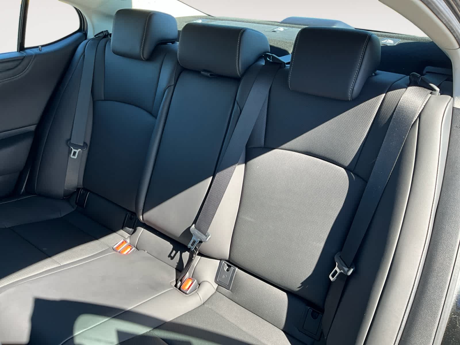 Used 2024 Lexus ES 350 Sedan
