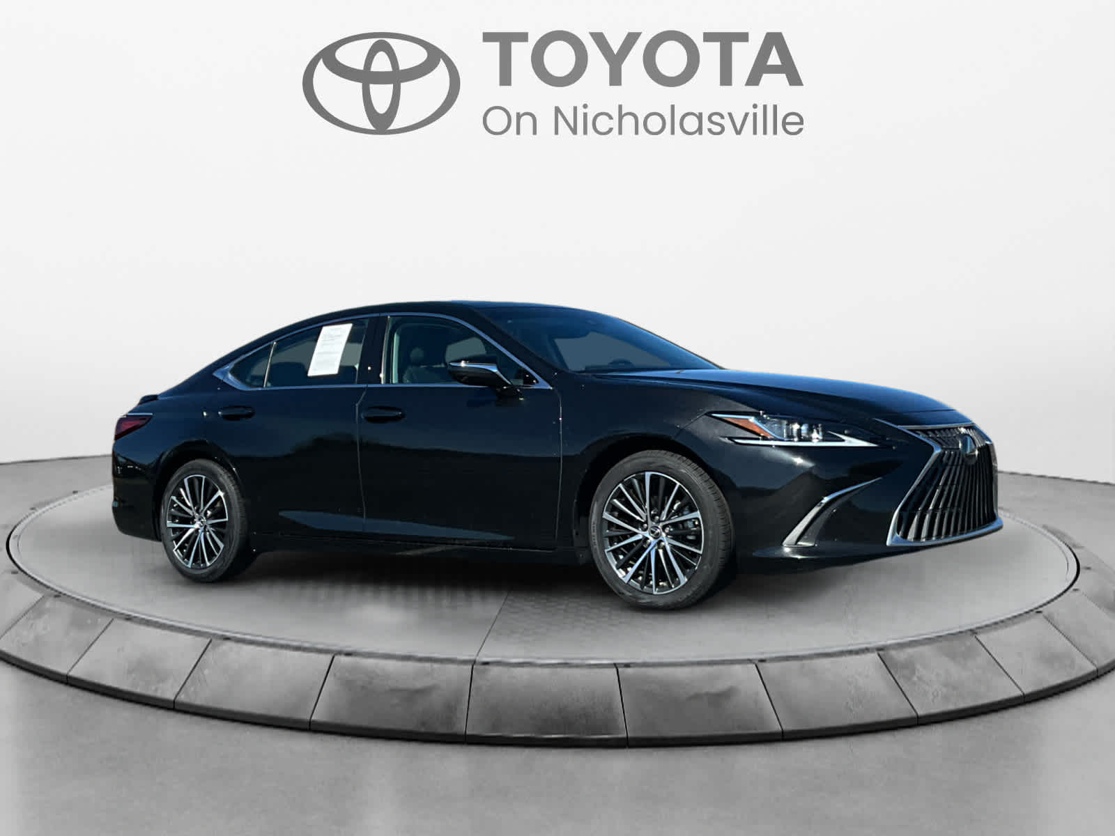 Used 2024 Lexus ES 350 Sedan