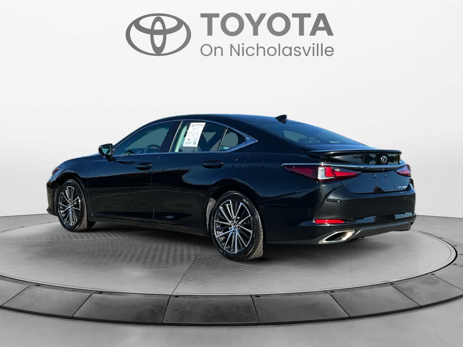 Used 2024 Lexus ES 350 Sedan