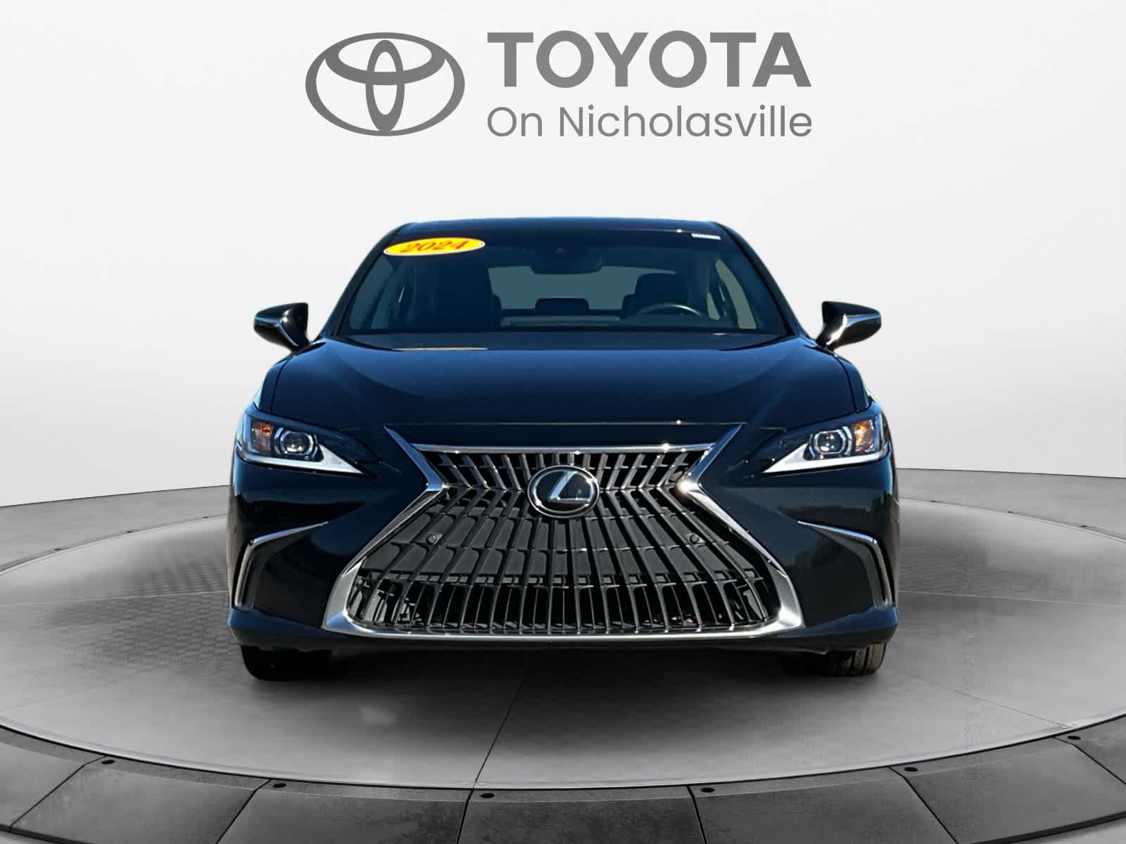 Used 2024 Lexus ES 350 Sedan