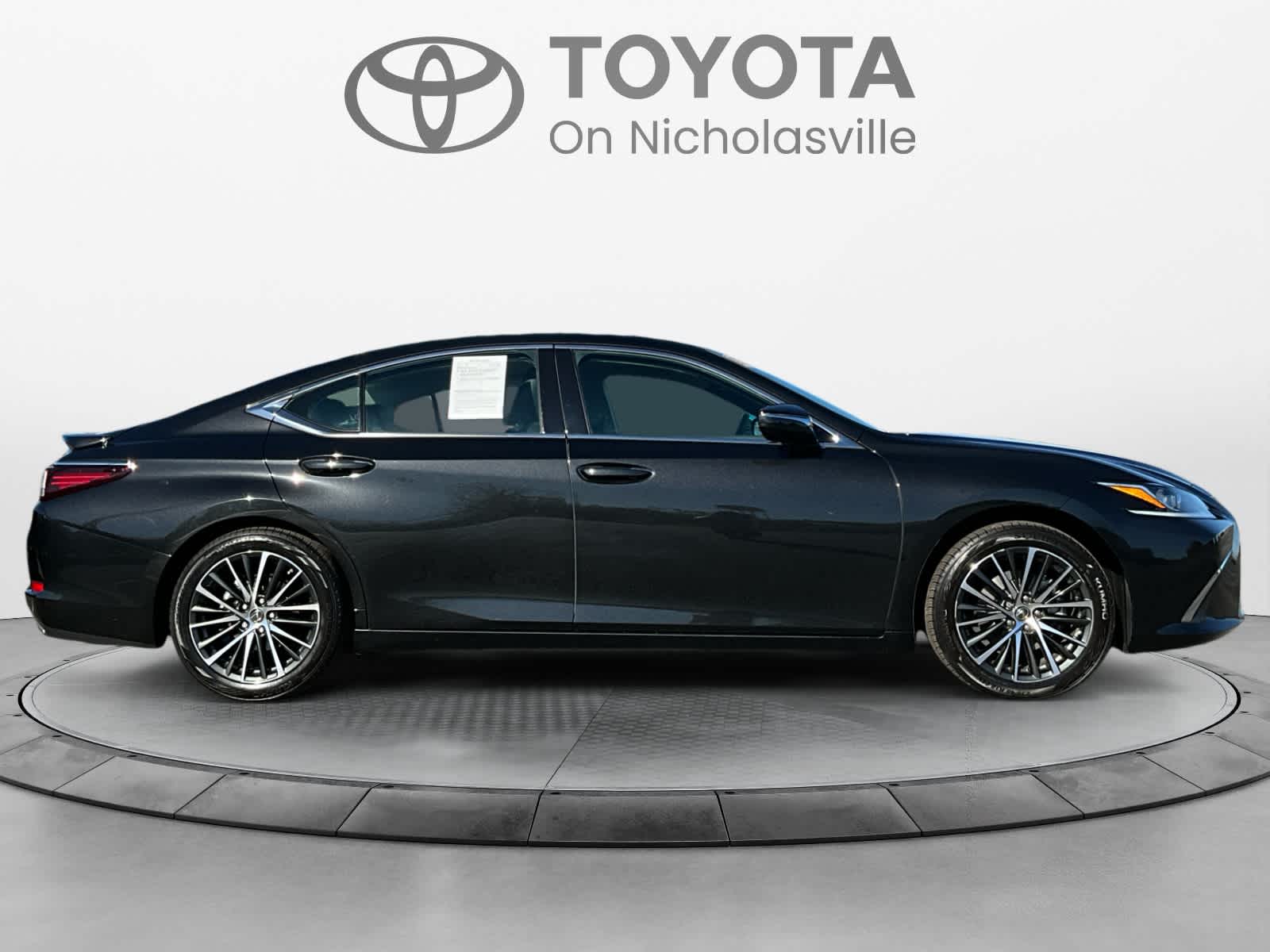 Used 2024 Lexus ES 350 Sedan