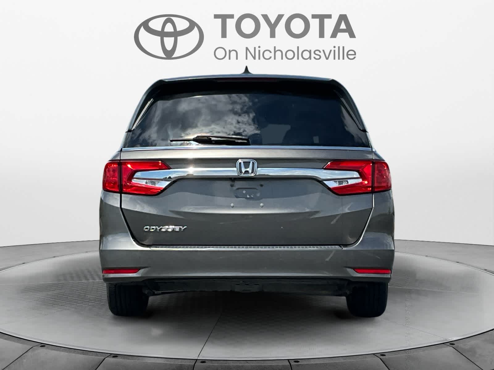 Used 2018 Honda Odyssey Van