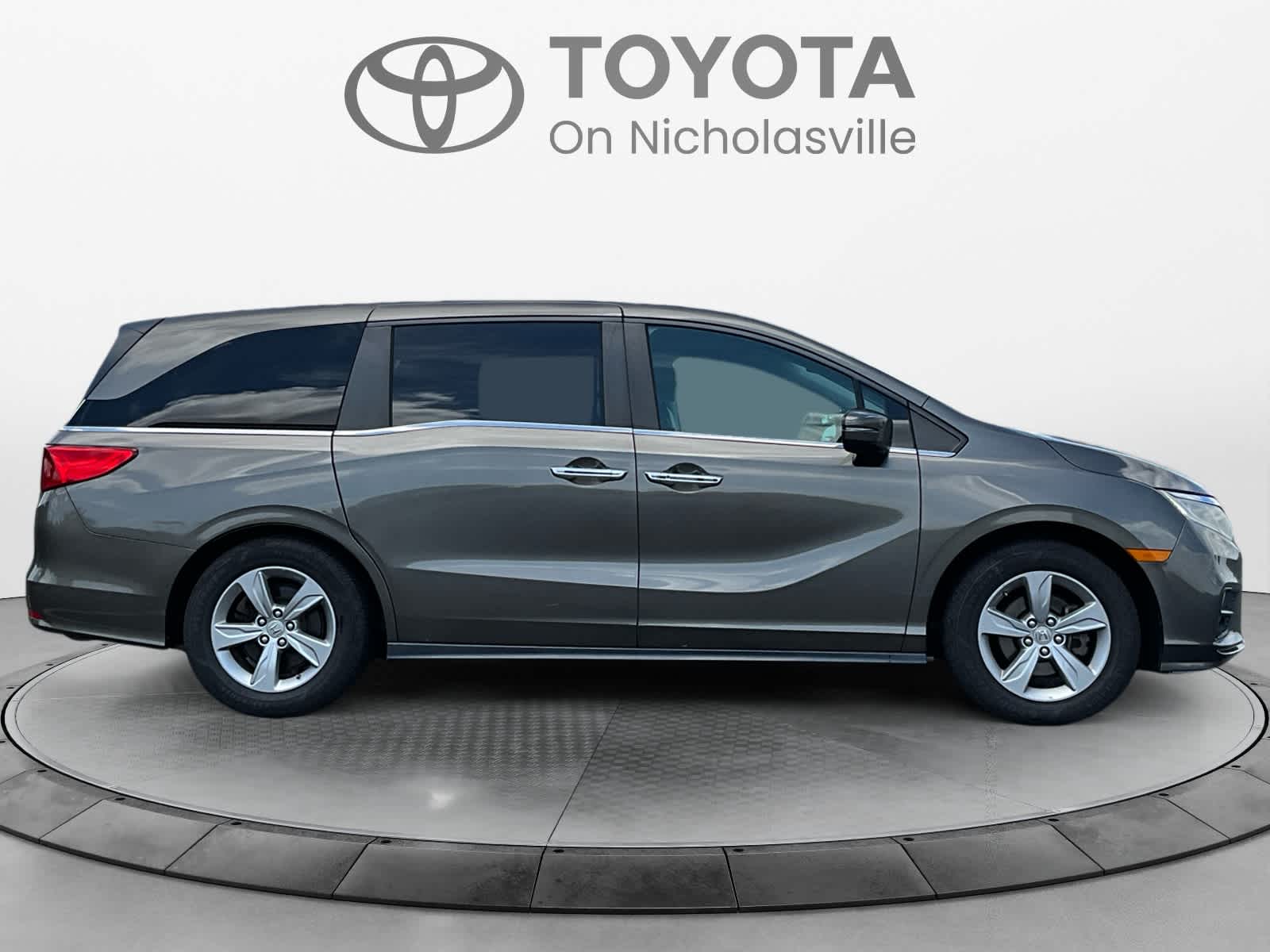 Used 2018 Honda Odyssey Van
