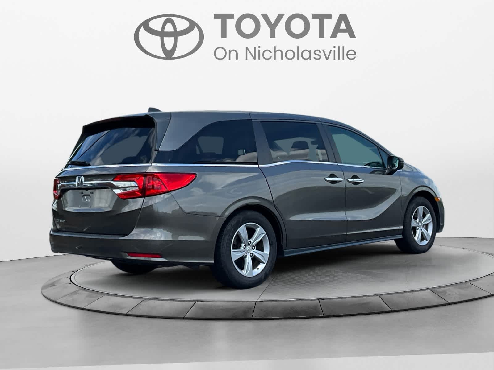 Used 2018 Honda Odyssey Van