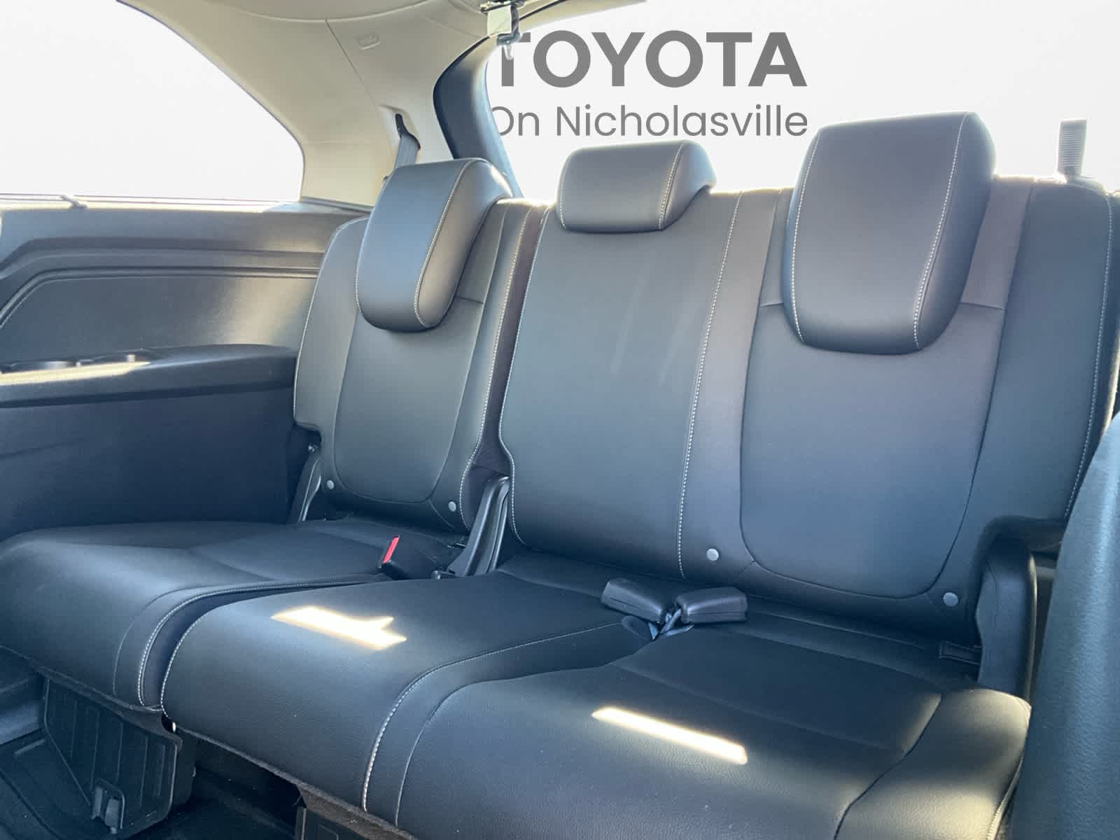 Used 2024 Honda Odyssey Van