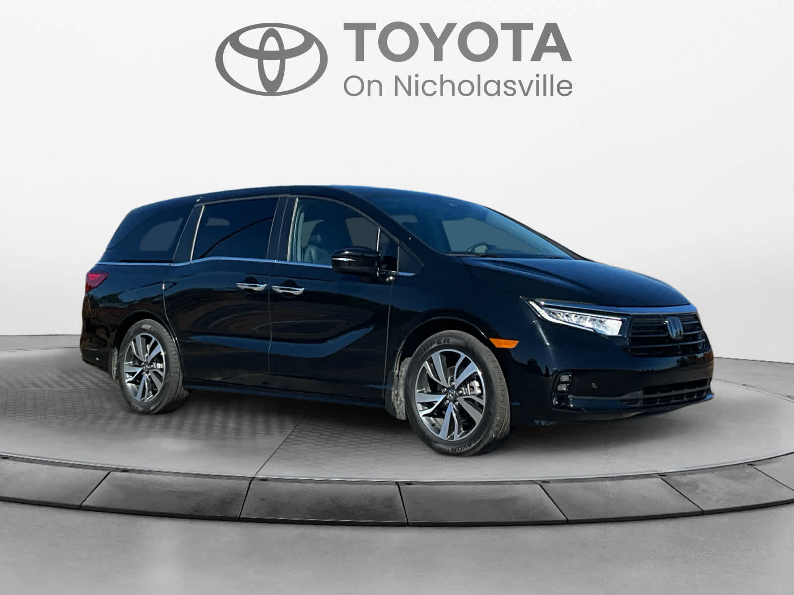 Used 2024 Honda Odyssey Van