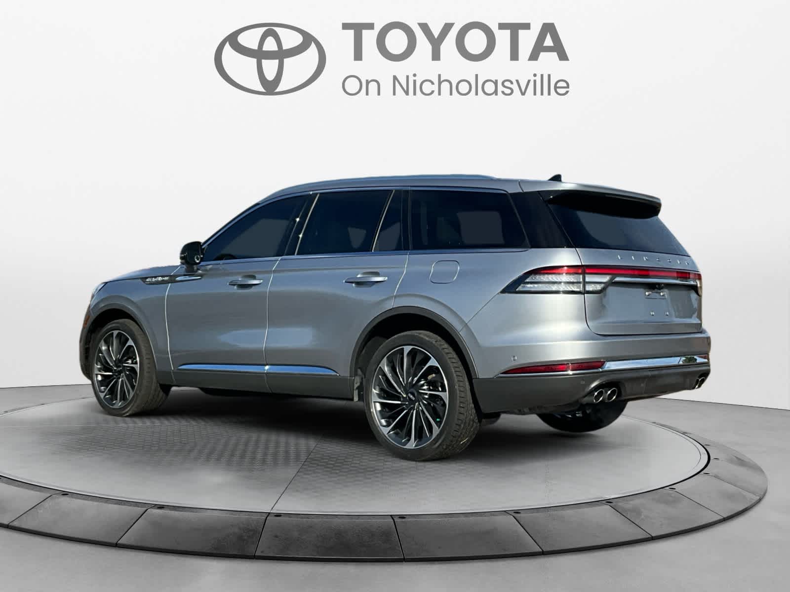 Used 2022 Lincoln Aviator SUV