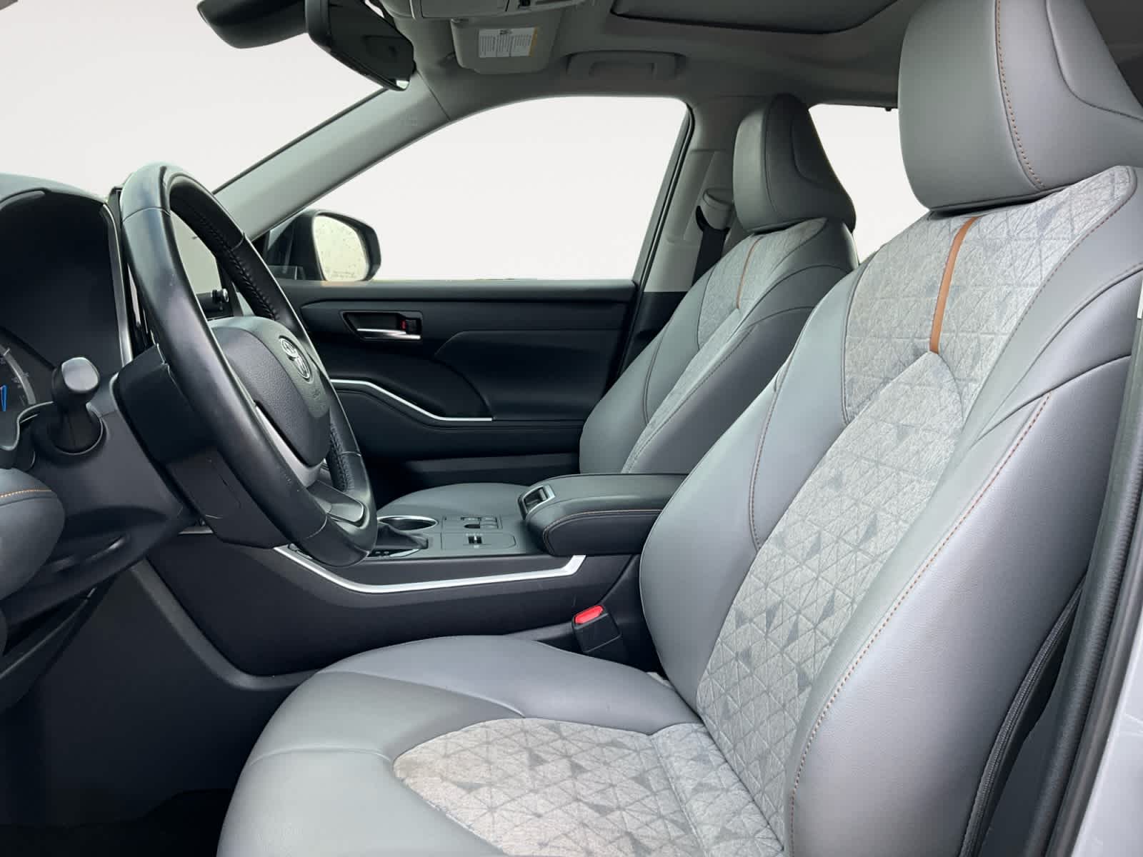 Used 2023 Toyota Highlander SUV
