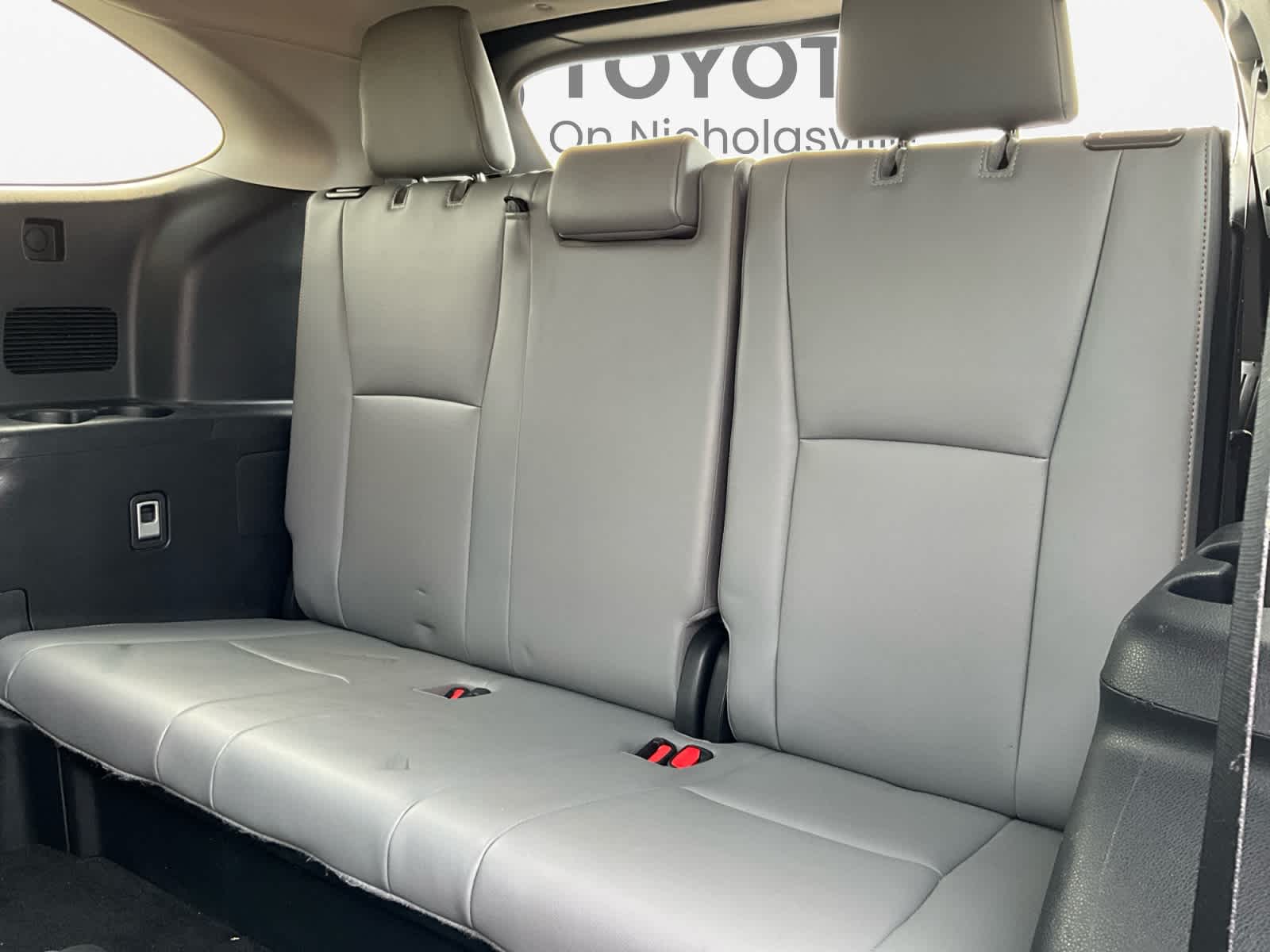 Used 2023 Toyota Highlander SUV