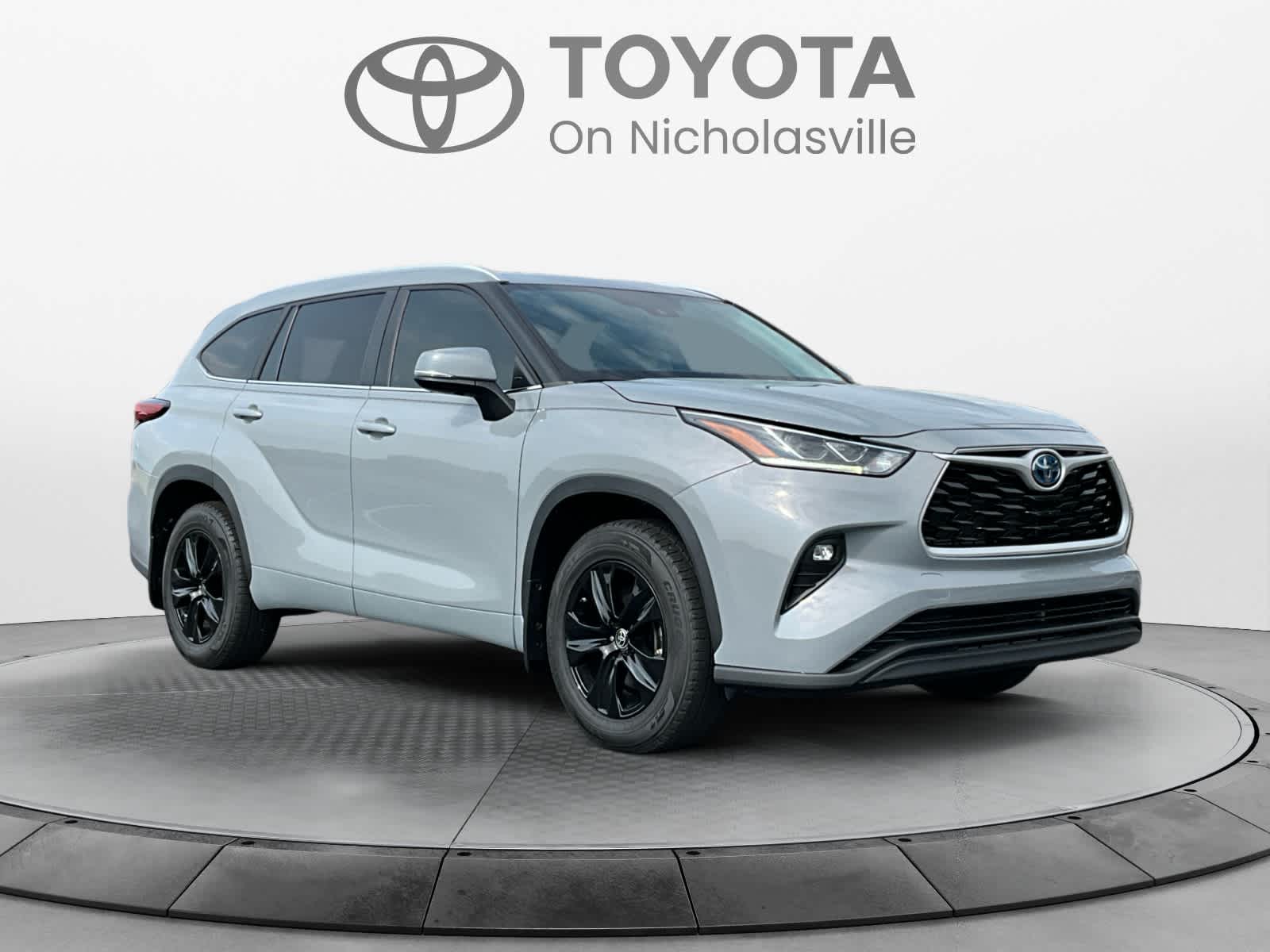 Used 2023 Toyota Highlander SUV