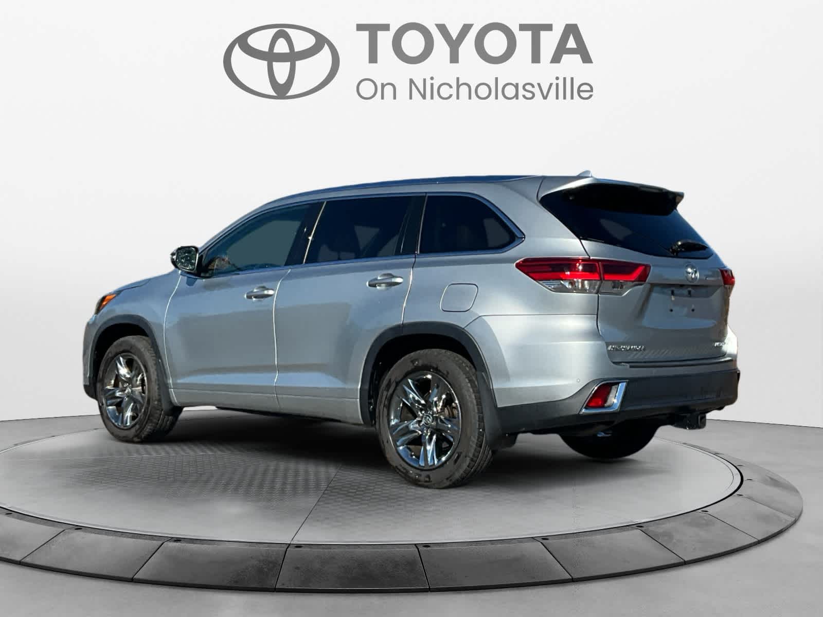 Used 2018 Toyota Highlander SUV